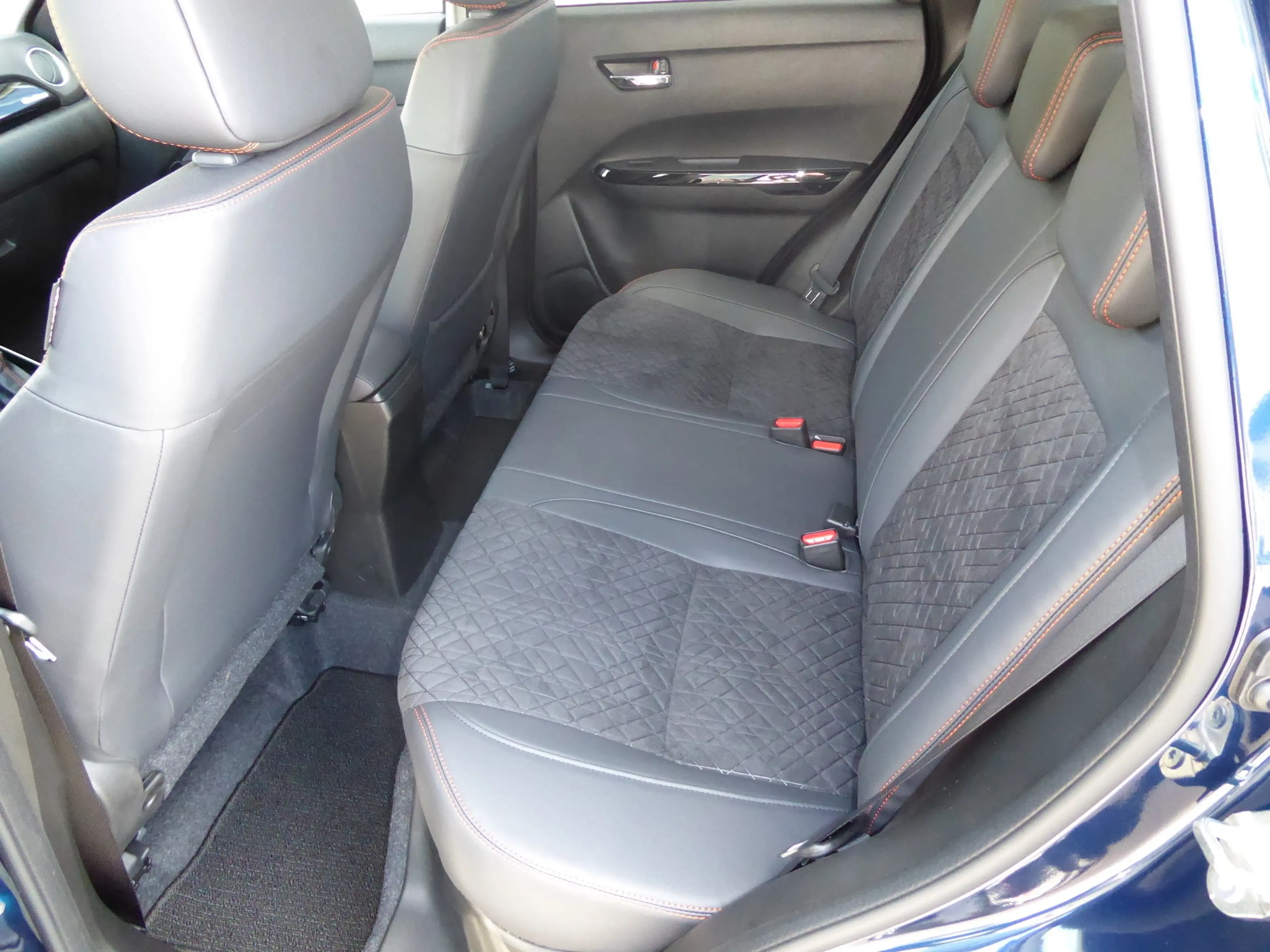Suzuki Vitara 1.4 Comfort+ X-ITE Allgrip 6AT mit WKR — photo 7