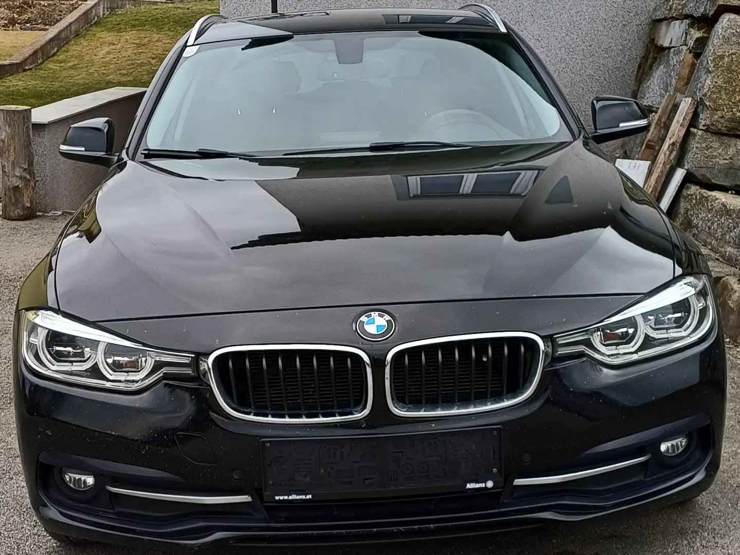 BMW 320 320d Touring Sport Line Aut. Sport Line Schwarz - 2