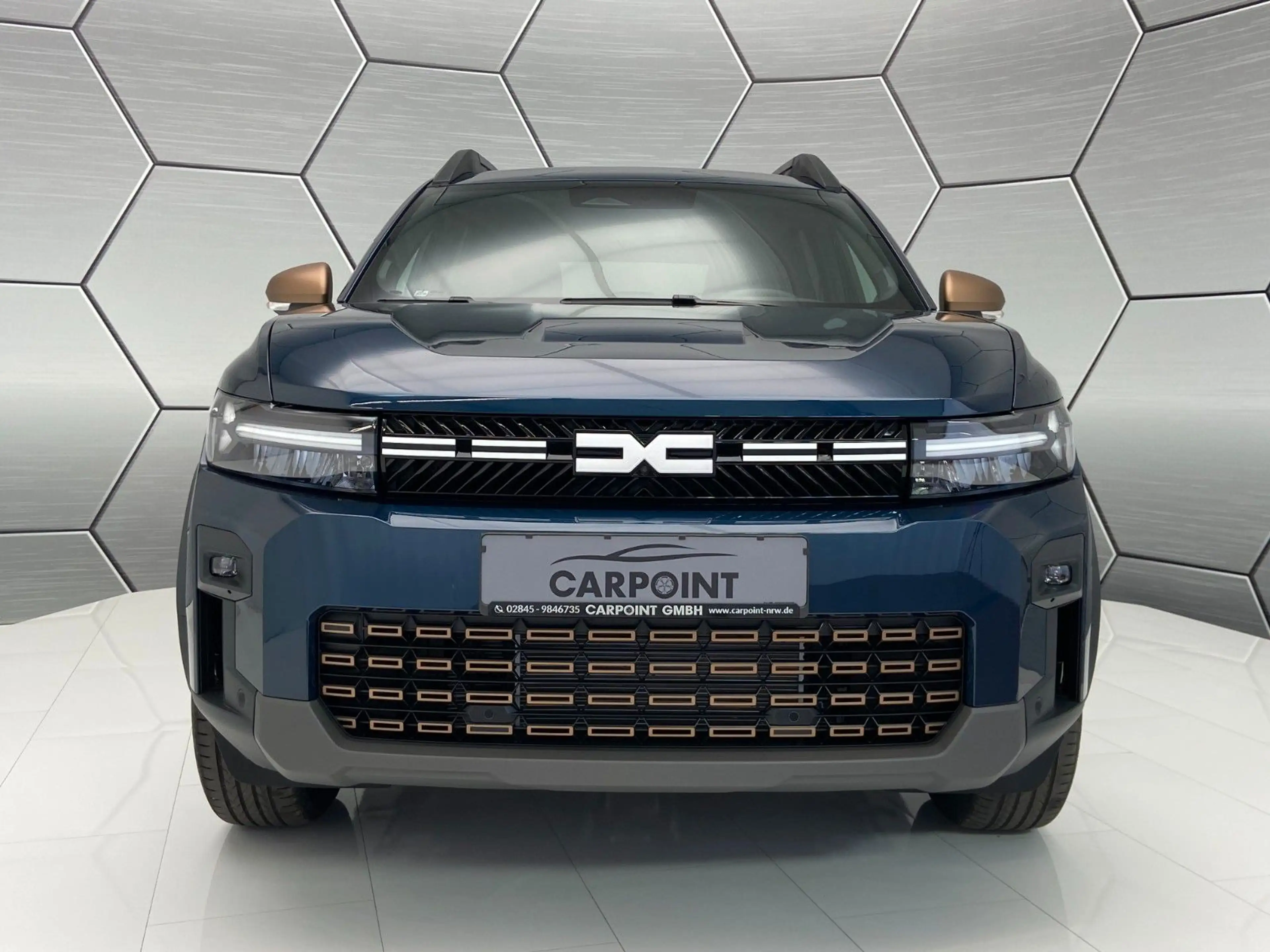 Dacia Bigster Extreme hybrid-G 150 4x4 City/Winter — photo 9