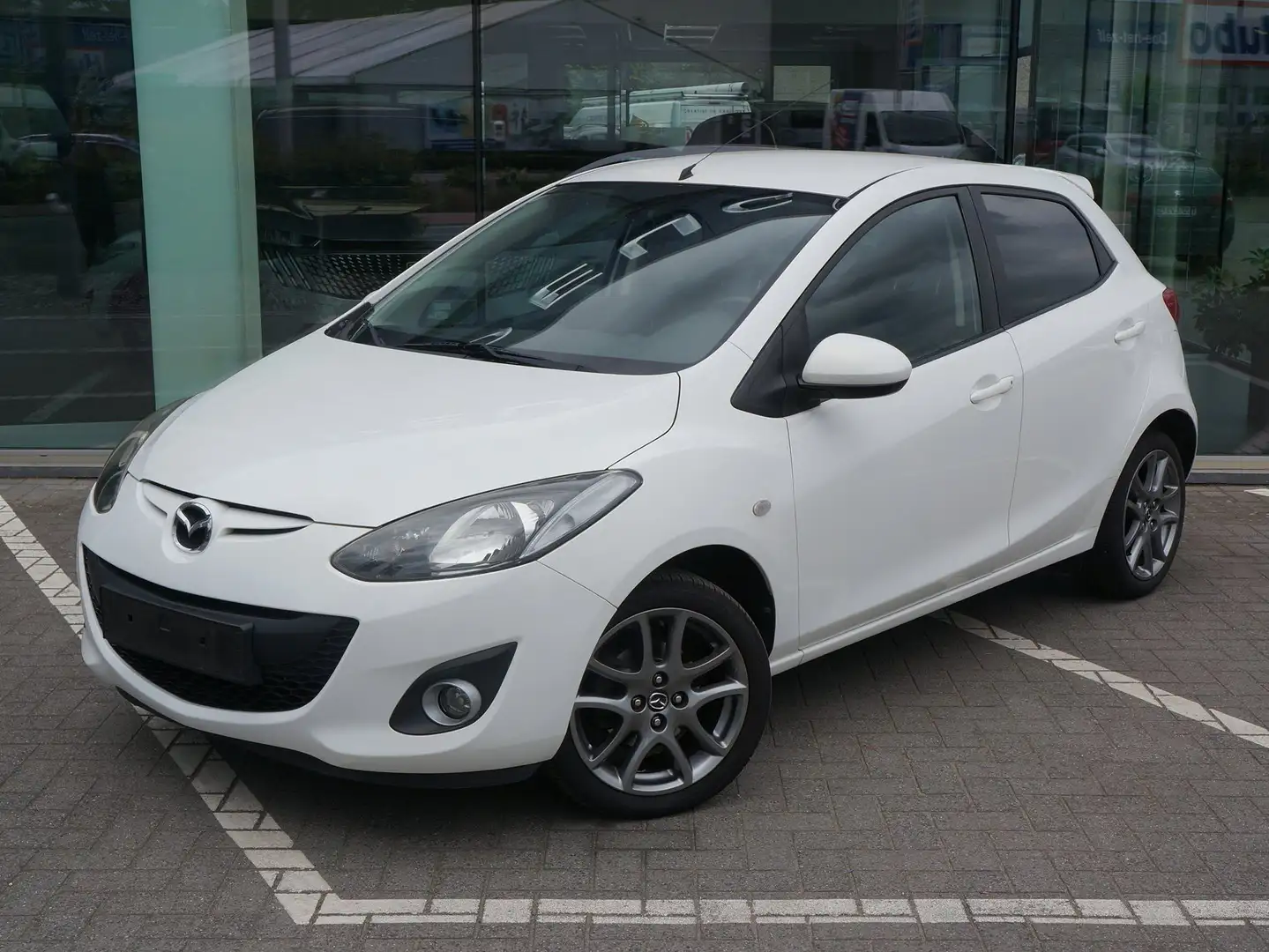 Mazda 2 2 1.3L Airco/ .....12M  Garantie Blanc - 1