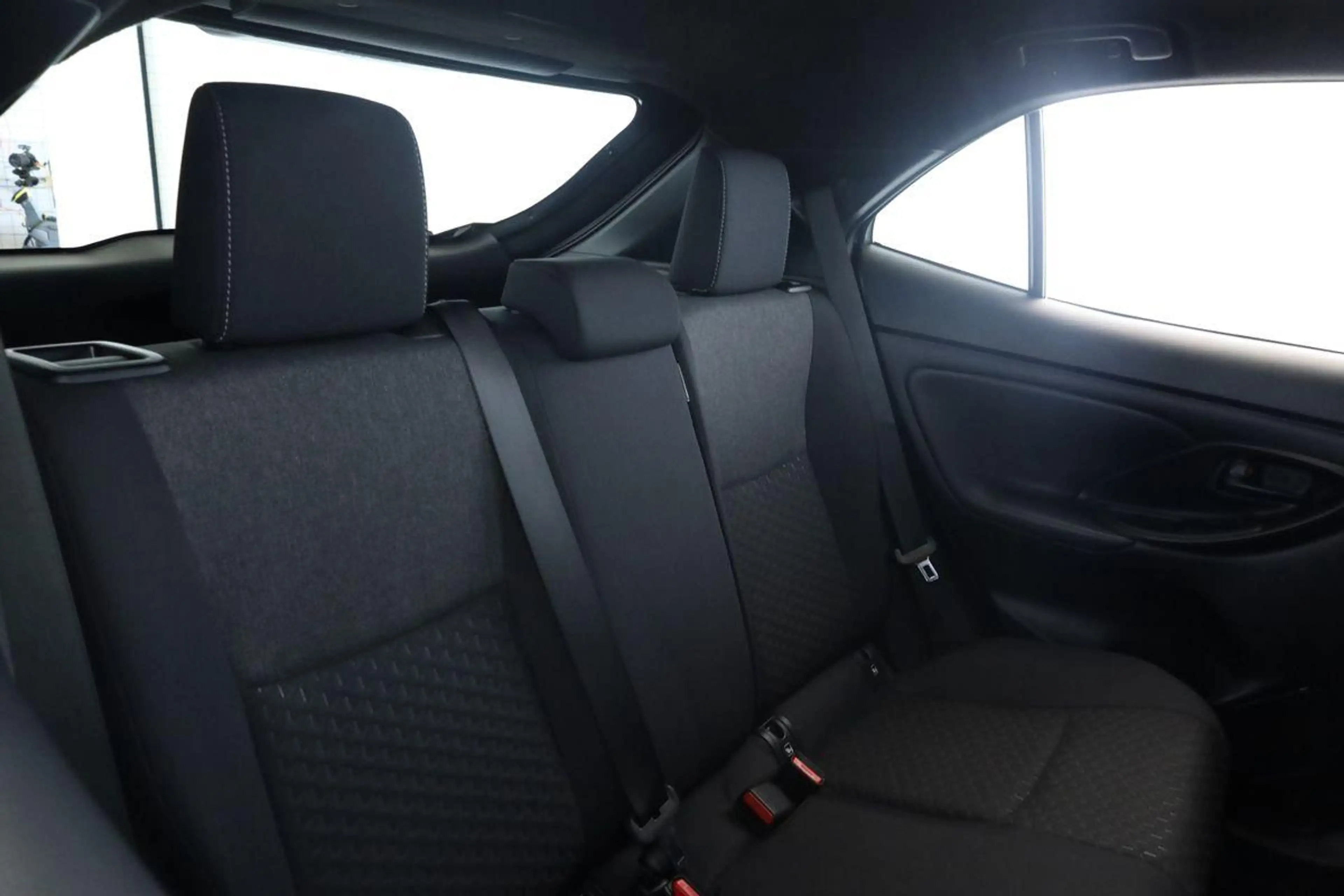 Toyota Yaris Cross Hybrid Teamplayer LED Nav SitzHZ Kam — photo 14