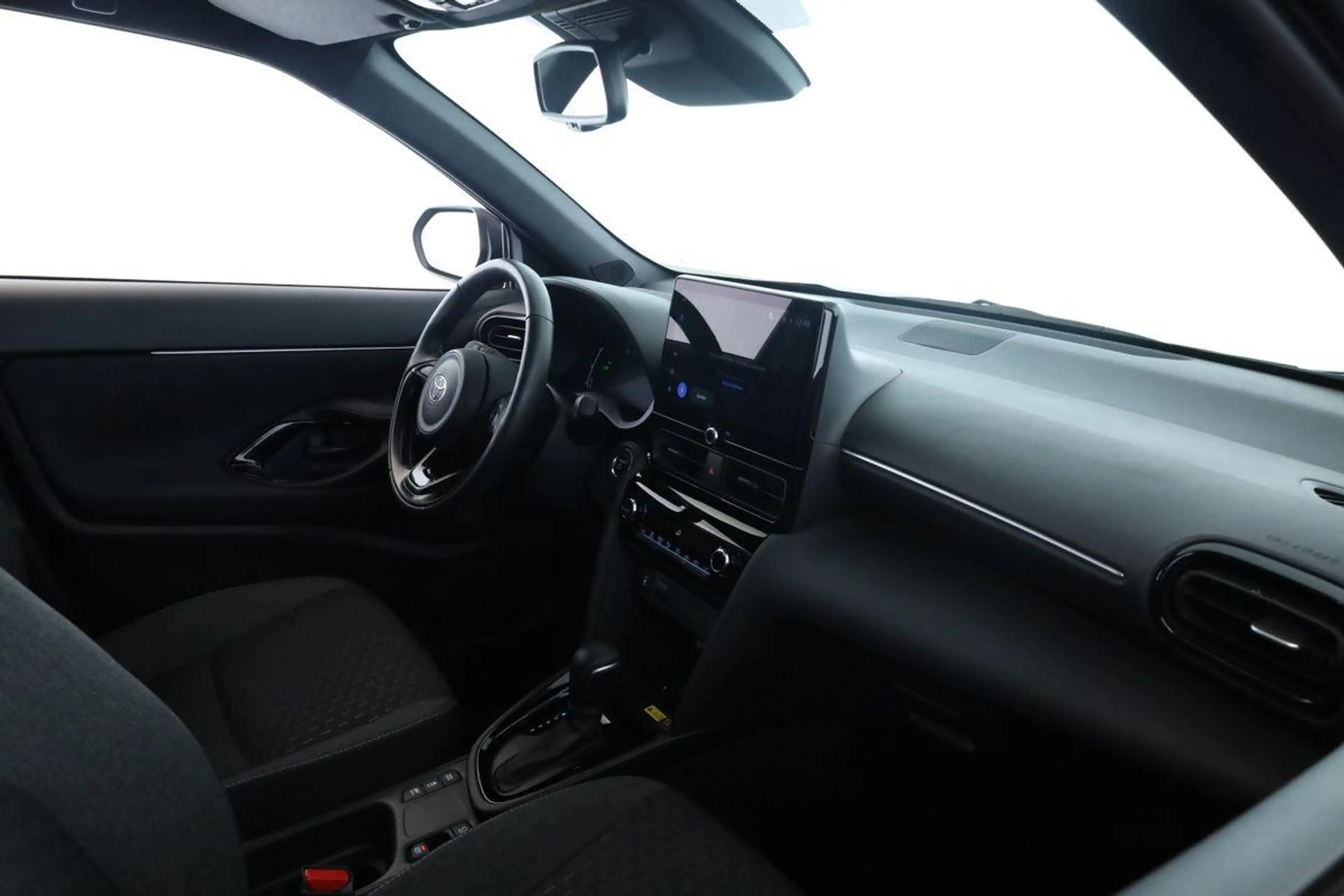 Toyota Yaris Cross Hybrid Teamplayer LED Nav SitzHZ Kam — photo 13