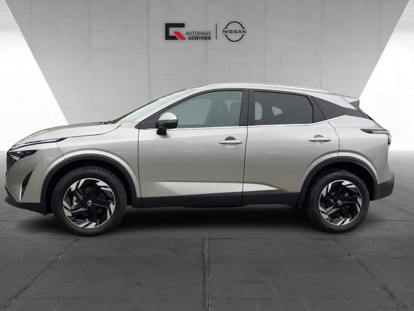 Nissan Qashqai N-CONNECTA Komfort 1.3MT Winter/HUD/AVM/Carplay Zilver - 2