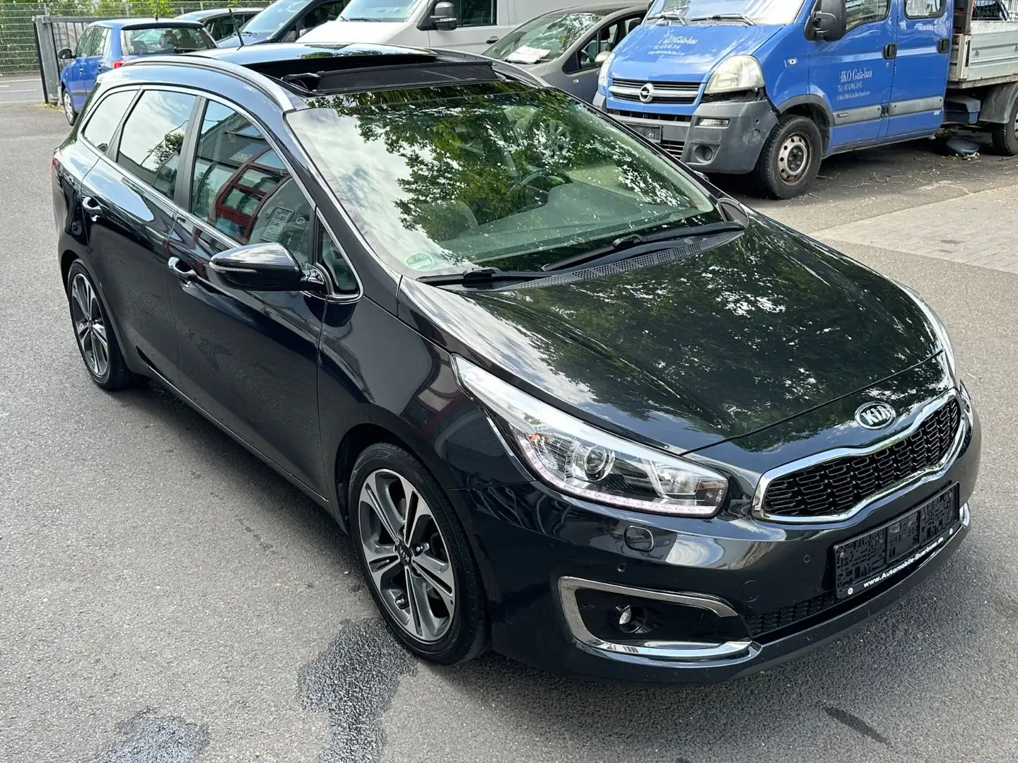 Kia Ceed SW / cee'd SW Ceed Sportswagon Spirit~PANO~RFK~EU6~NAVI Schwarz - 1