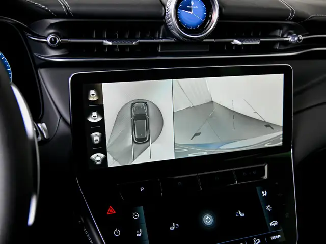 Maserati Grecale view 12