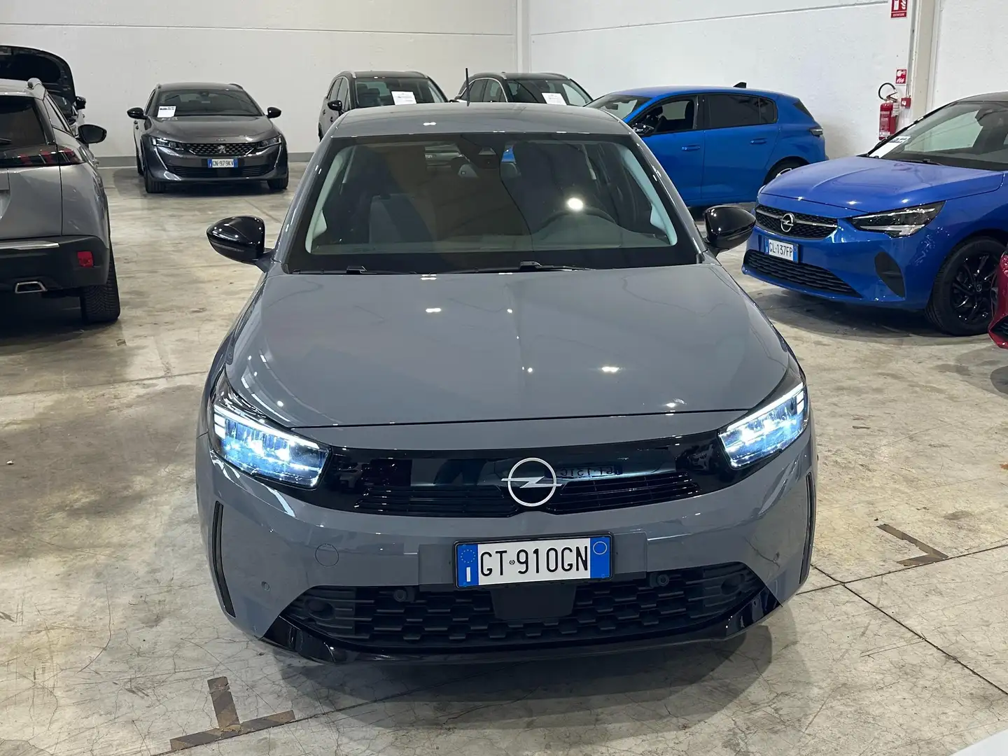 Opel Corsa 1.2 75Cv Edition *10.000KM* Grau - 2