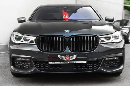 Annonce voiture d'occasion BMW 740 - CARADIZE