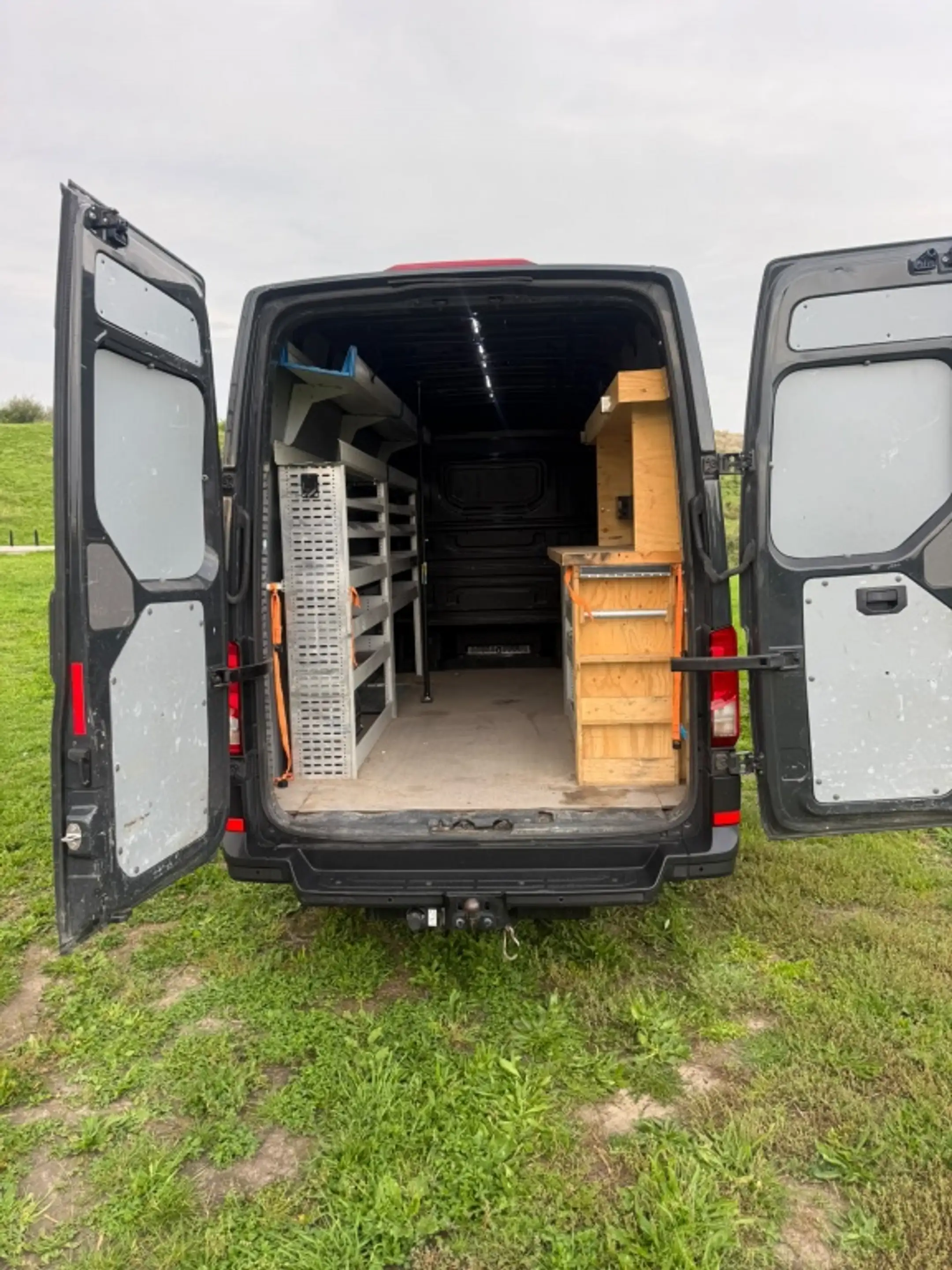 Volkswagen Crafter 35 2.0 TDI L3H3DCCo — photo 12