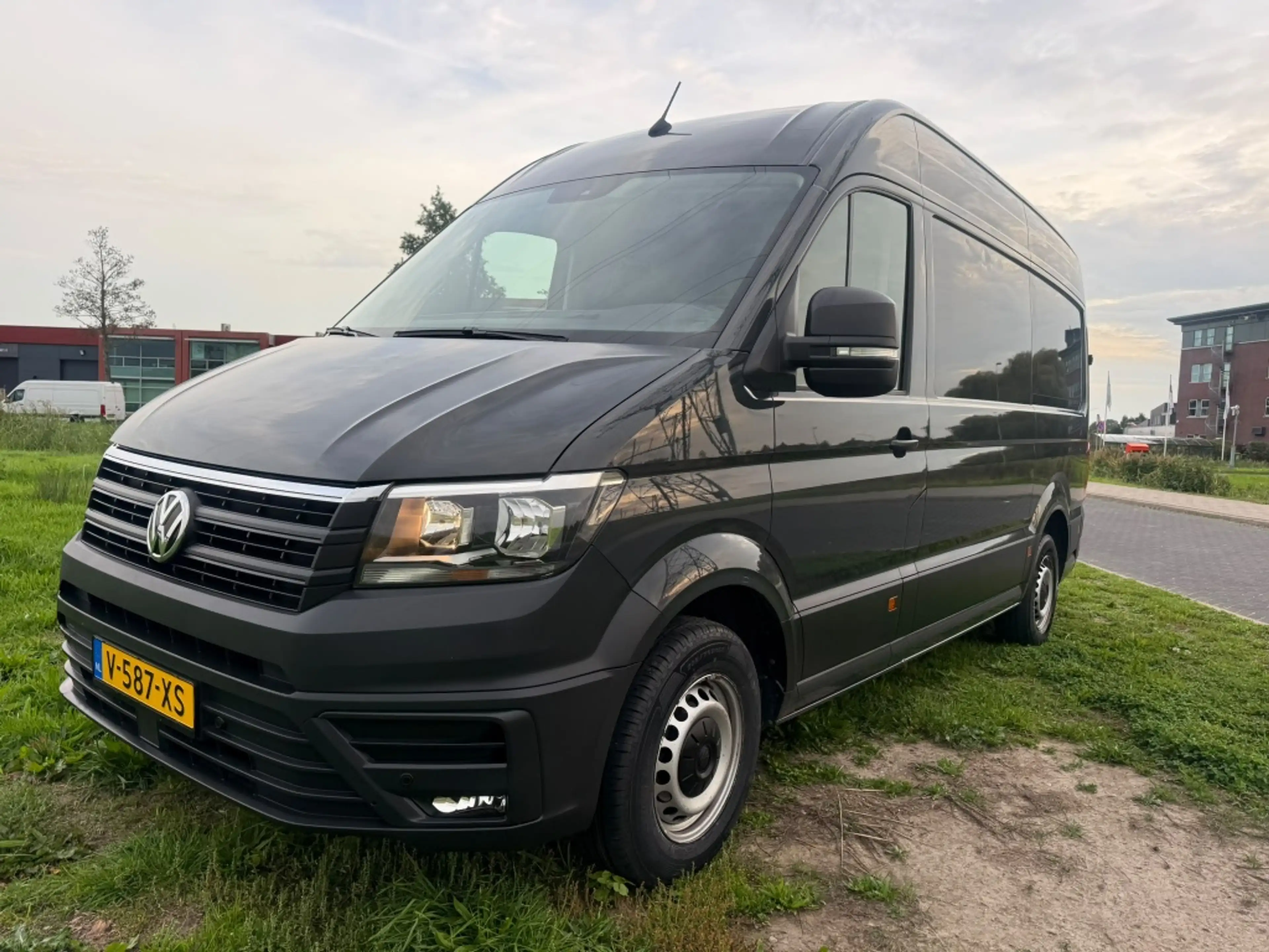Volkswagen Crafter 35 2.0 TDI L3H3DCCo