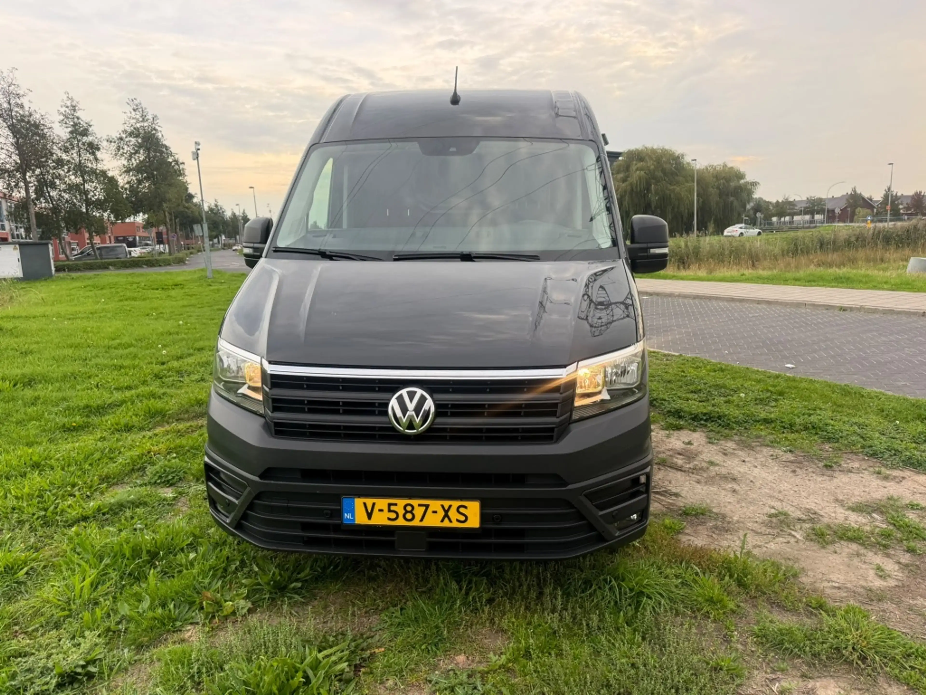 Volkswagen Crafter 35 2.0 TDI L3H3DCCo — photo 3