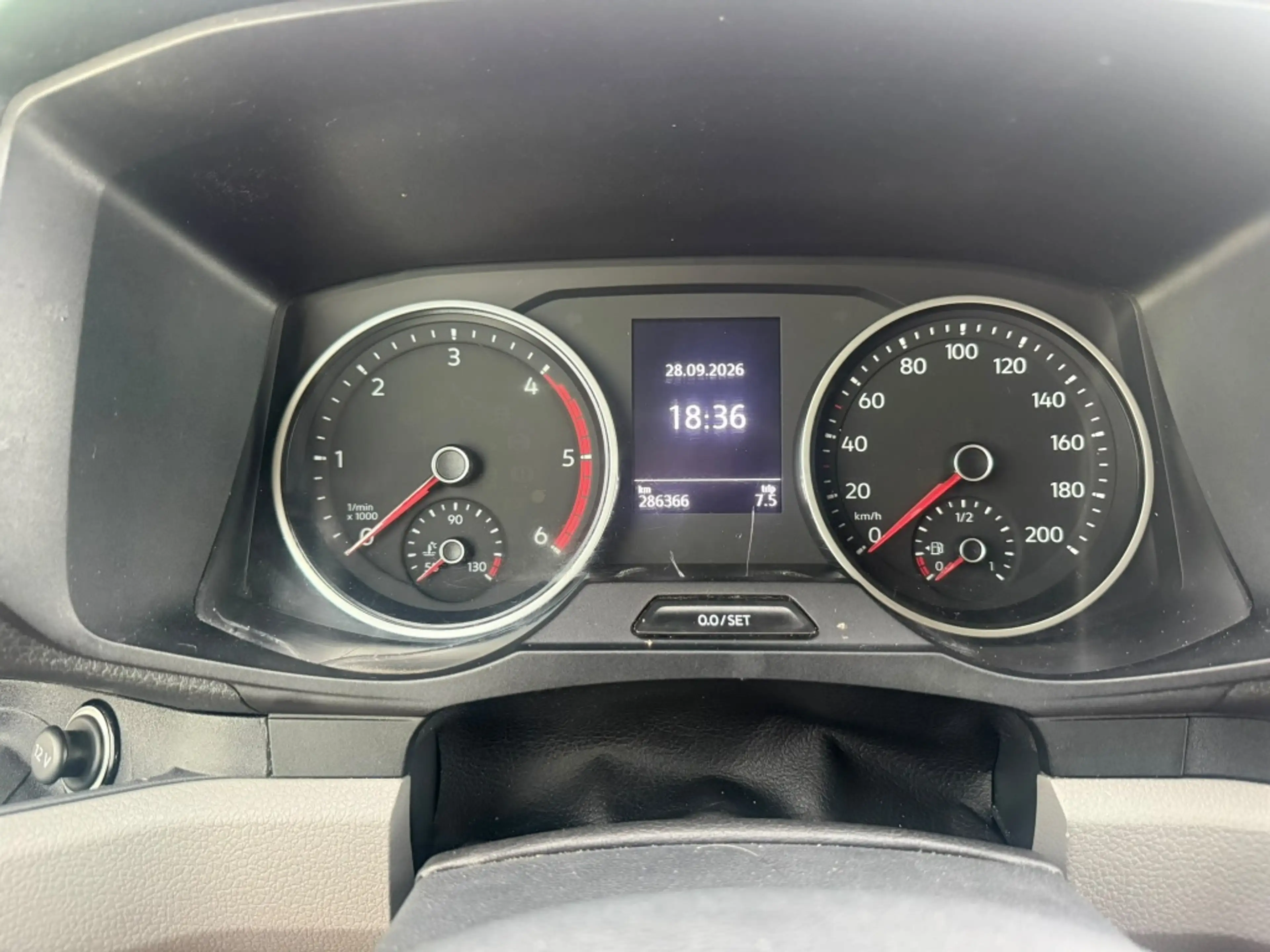 Volkswagen Crafter 35 2.0 TDI L3H3DCCo — photo 4