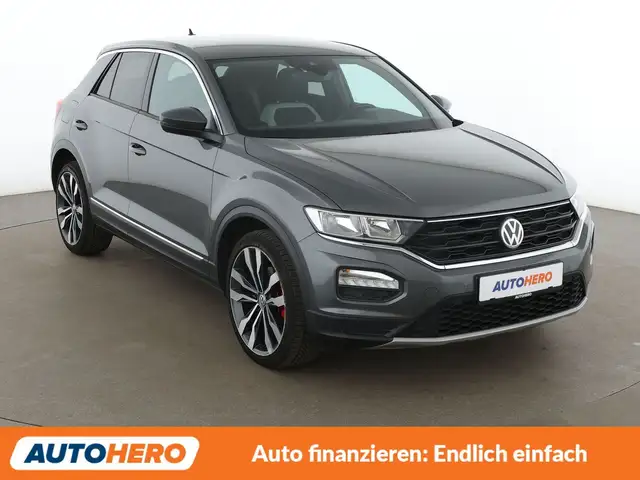 Volkswagen T-Roc view 8