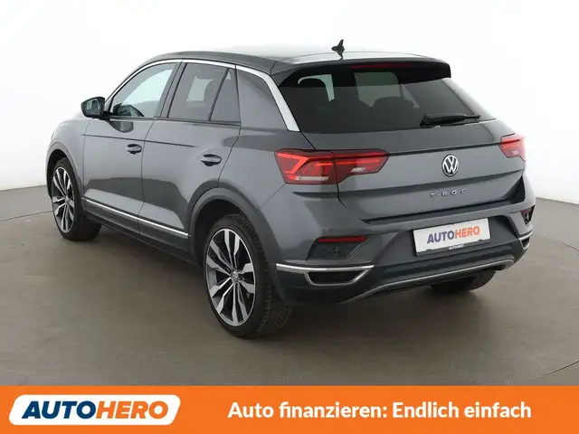 Volkswagen T-Roc view 4