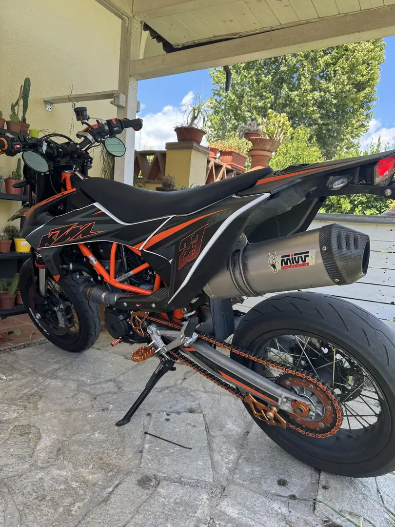 KTM 690 SMC R - 1