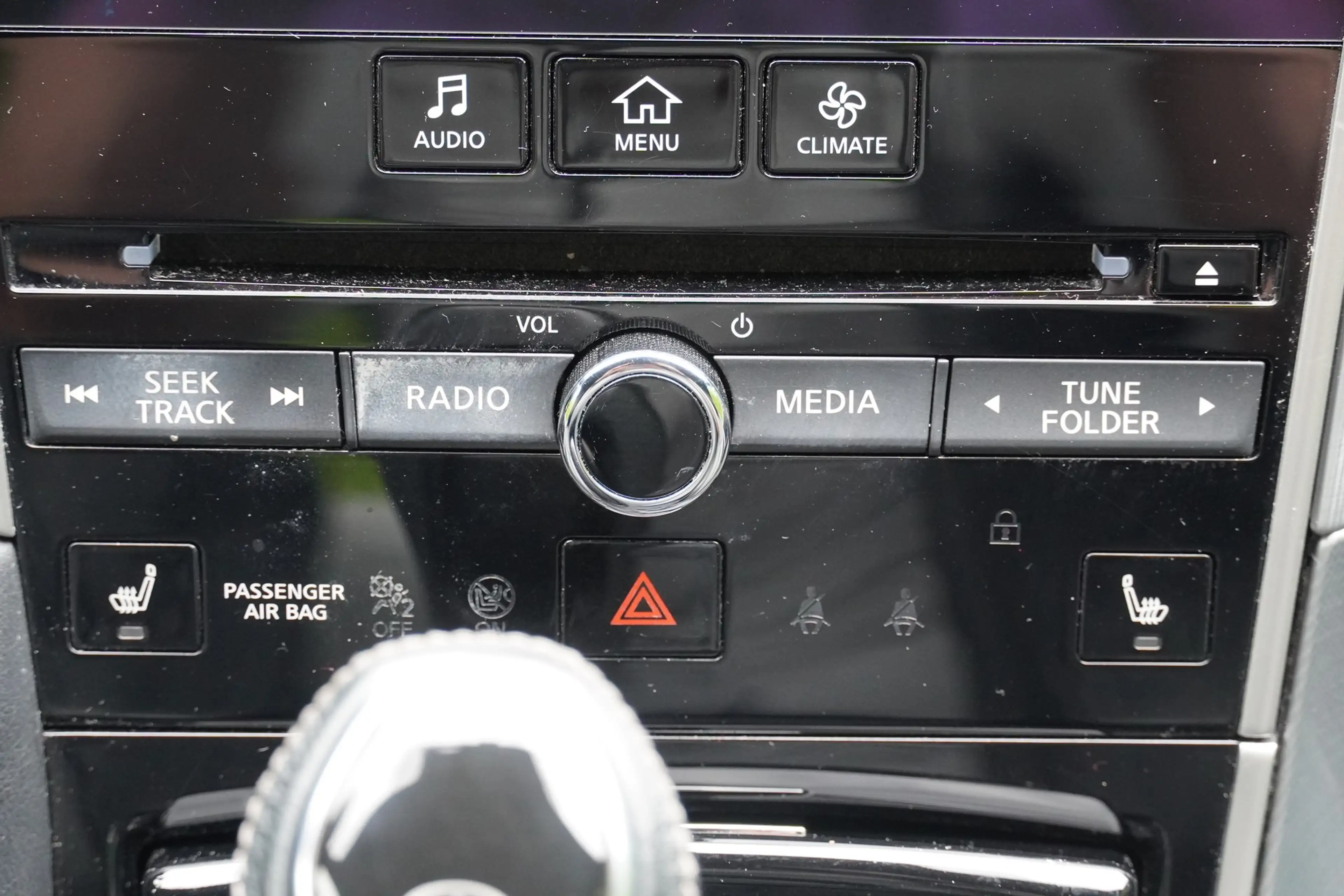 Infiniti Q60 Coupe 2.0 Aut. LED Navi 360° Sitzheizung DAB — photo 12