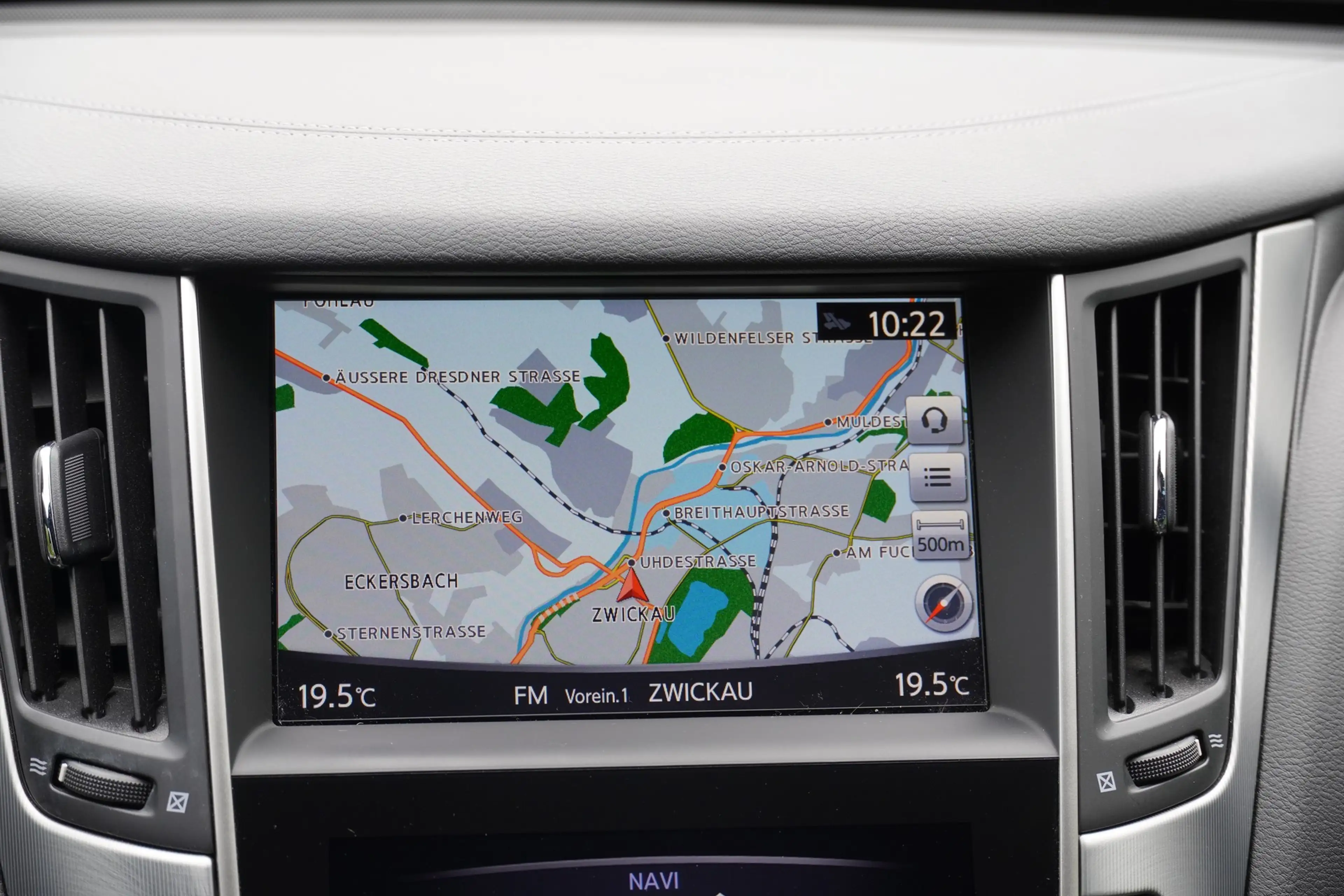 Infiniti Q60 Coupe 2.0 Aut. LED Navi 360° Sitzheizung DAB — photo 10