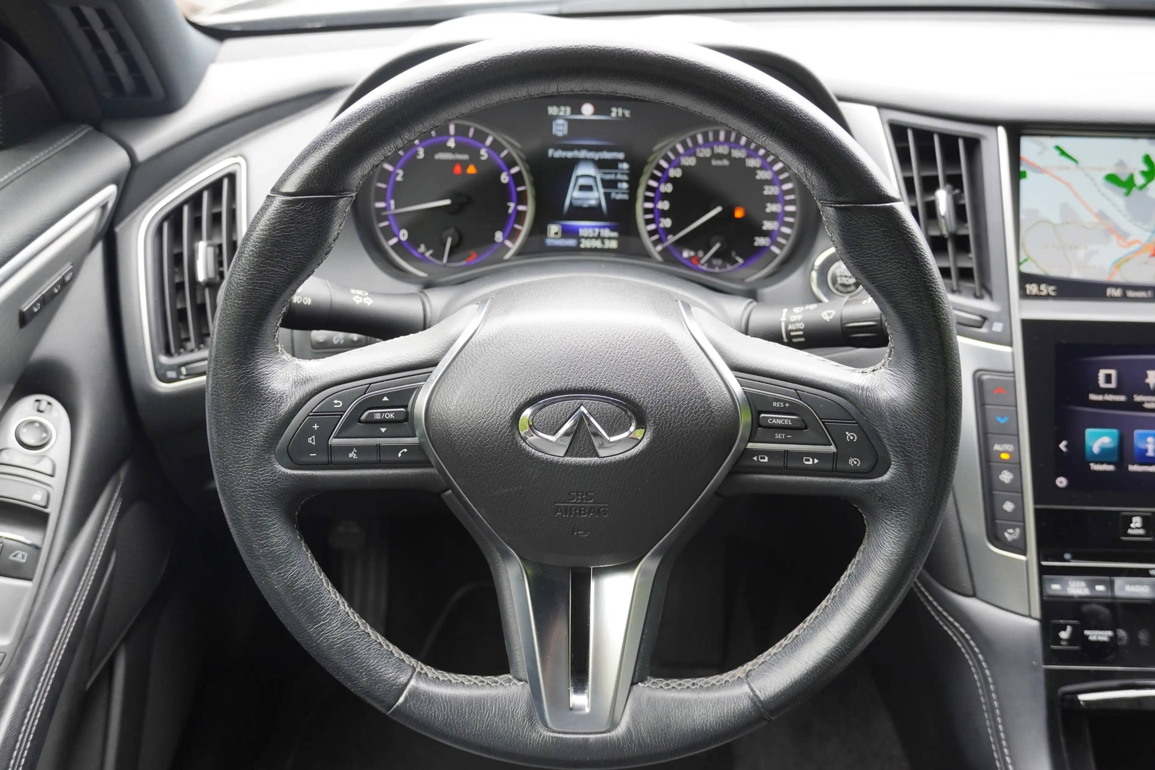 Infiniti Q60 Coupe 2.0 Aut. LED Navi 360° Sitzheizung DAB — photo 14