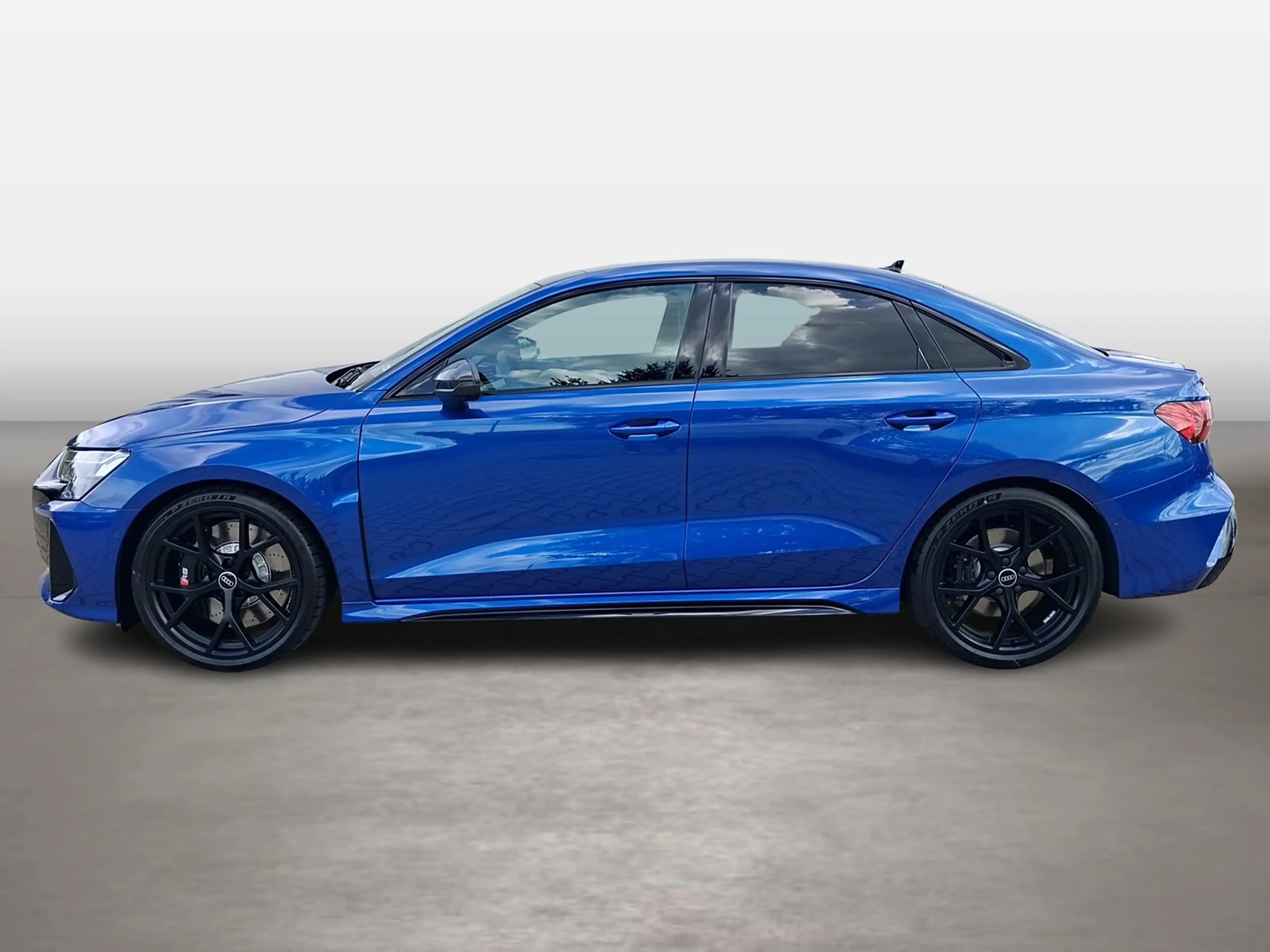 Audi RS3 RS 3 Limousine 2.5 294 kW TFSI quattro Pano — photo 2