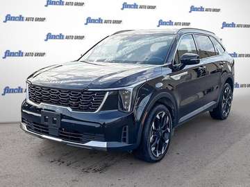 LEATHER | CAPTAINS CHAIRS | HEATED SEATS | APPLE CARPLAY | ADAPTIVE CRUISE