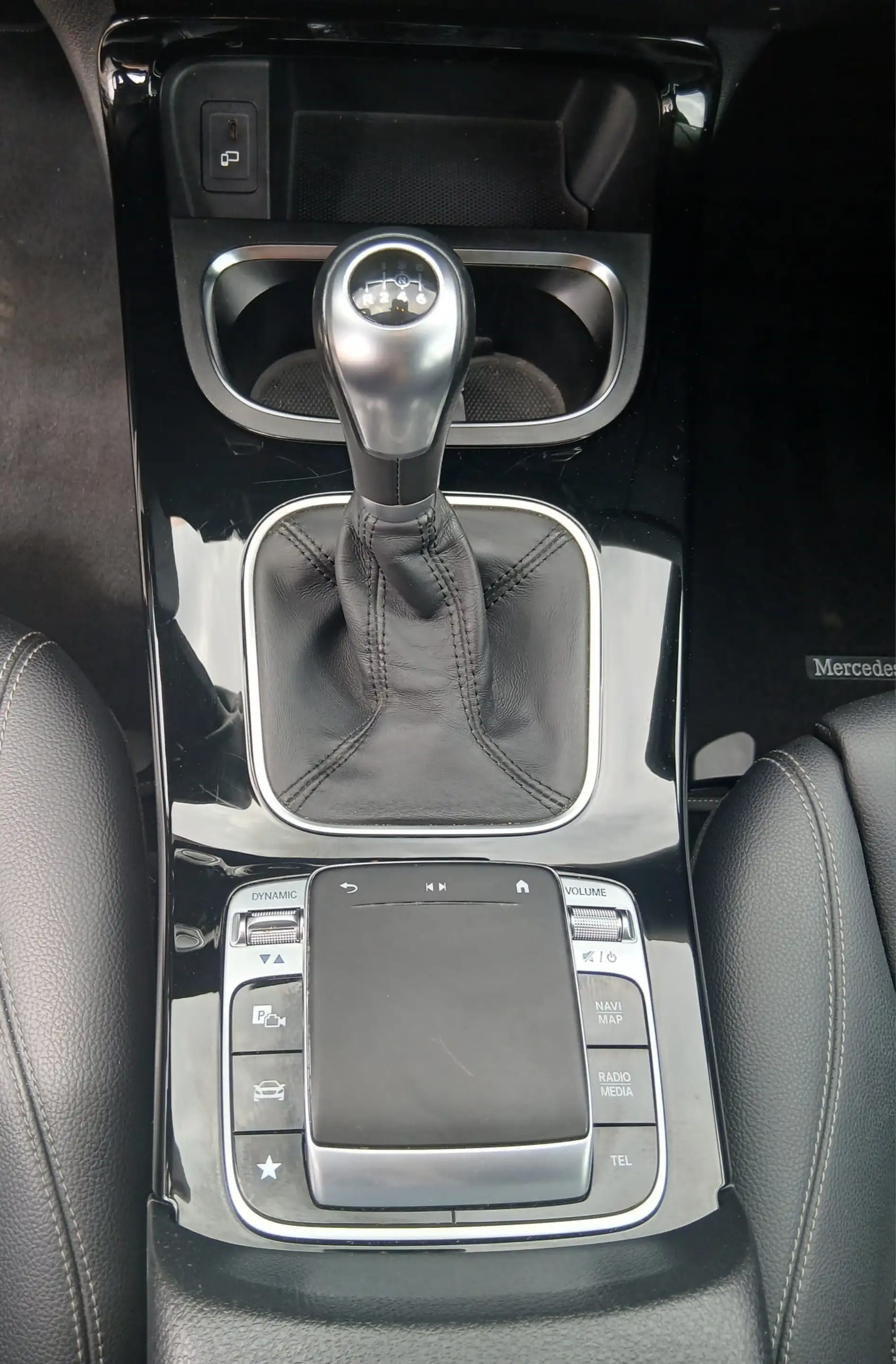 Mercedes-Benz B 180 Style — photo 12