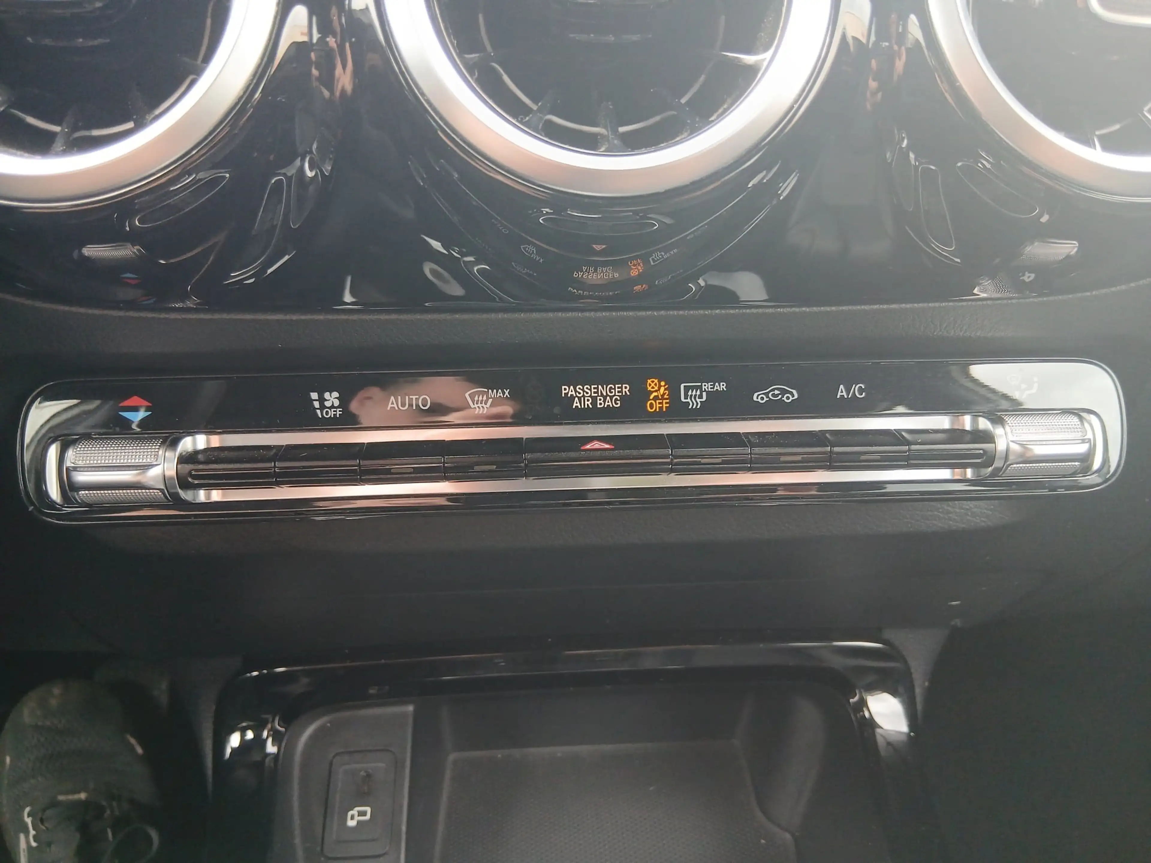 Mercedes-Benz B 180 Style — photo 11