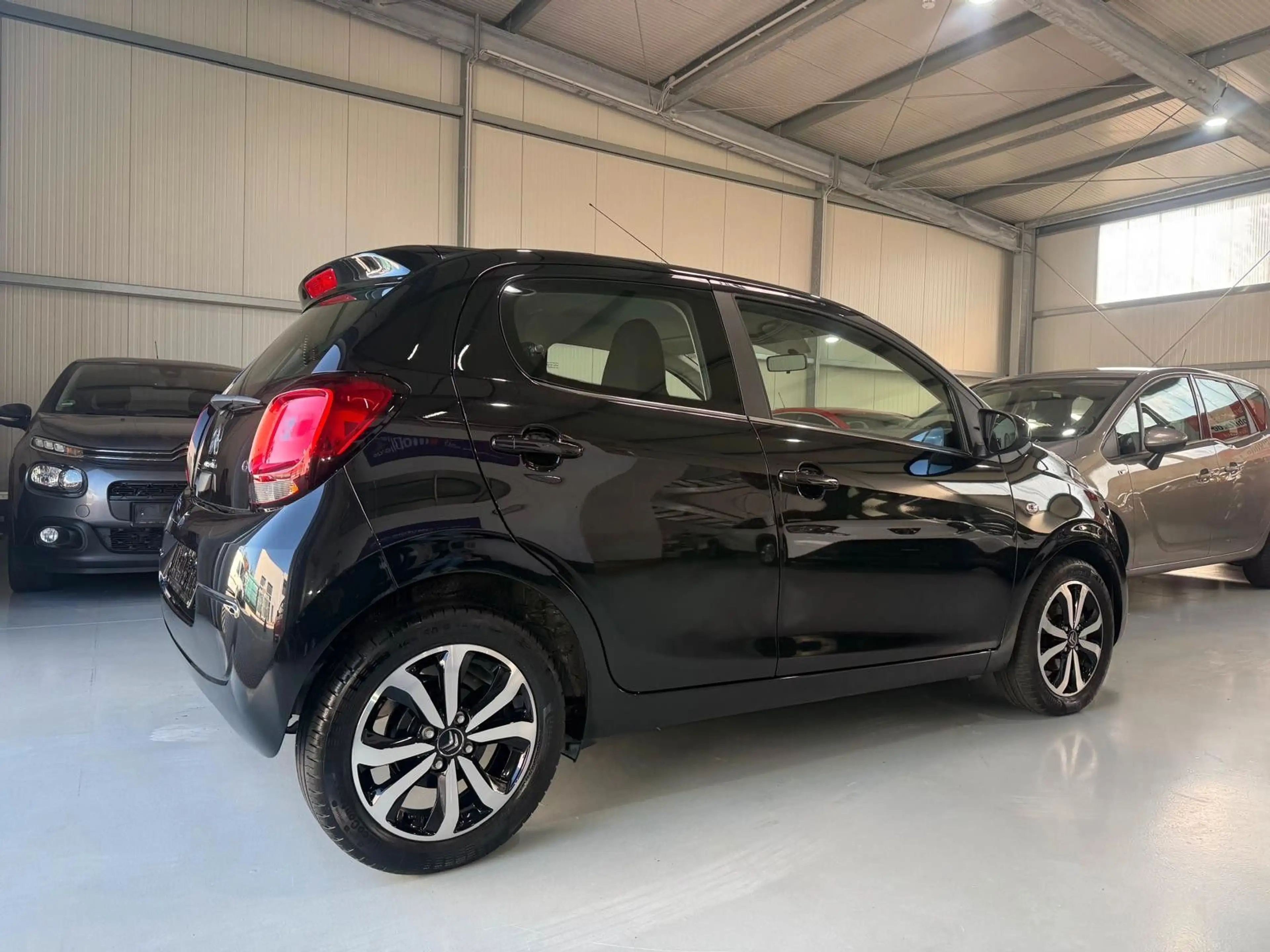 Citroen C1 Shine Kamera — photo 6