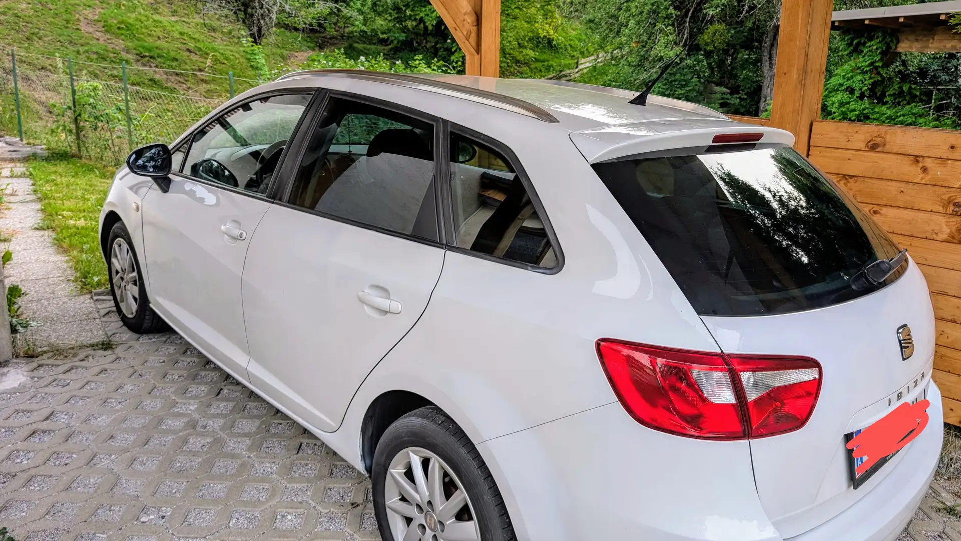 SEAT Ibiza ST Chili 1,2 Weiß - 2