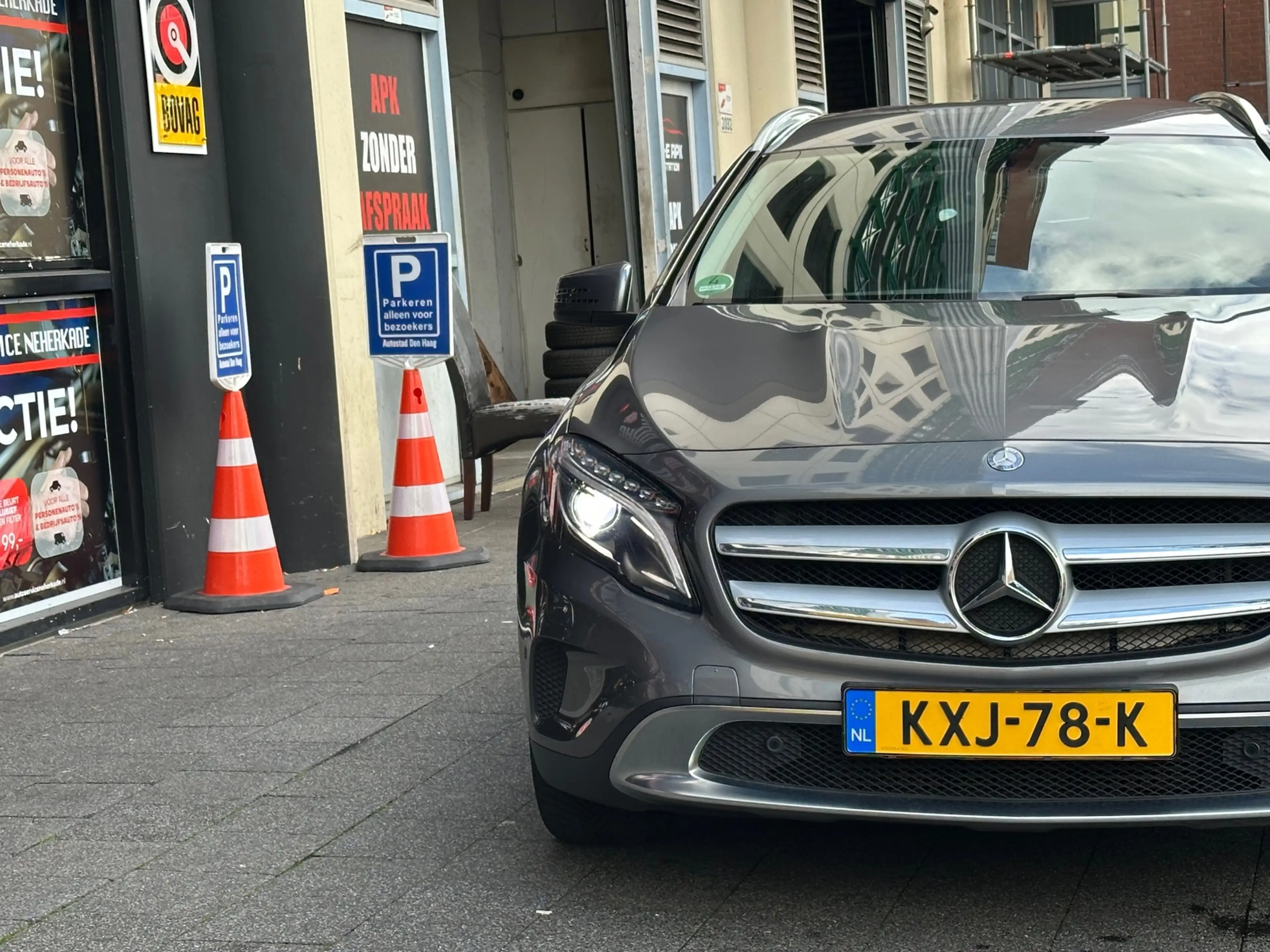 Mercedes-Benz GLA 200 Edition 1 Automaat Leer Navi Clima — photo 8