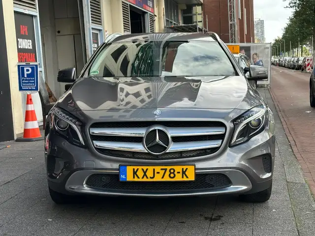 Mercedes-Benz Gla view 6