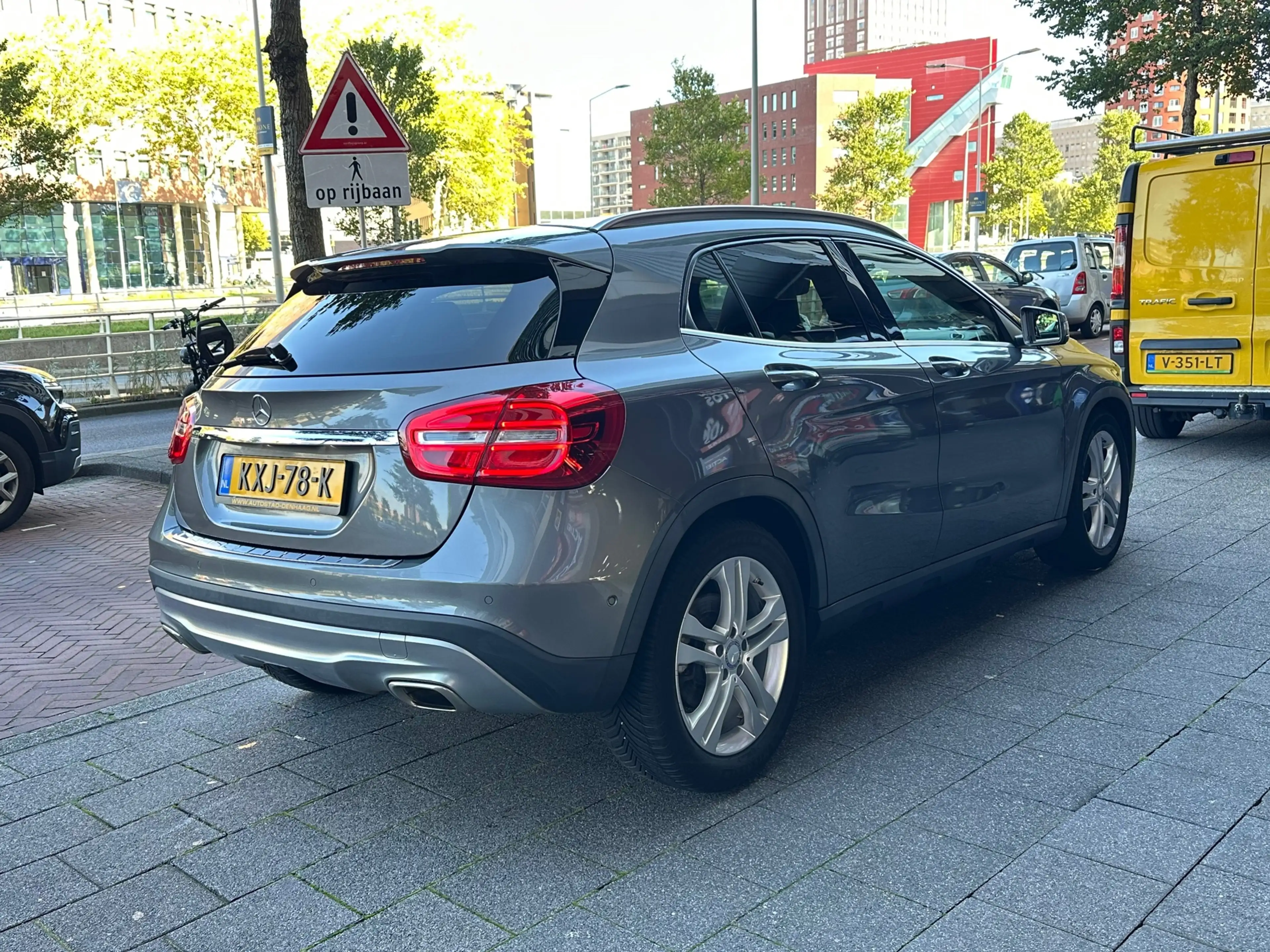 Mercedes-Benz GLA 200 Edition 1 Automaat Leer Navi Clima — photo 3