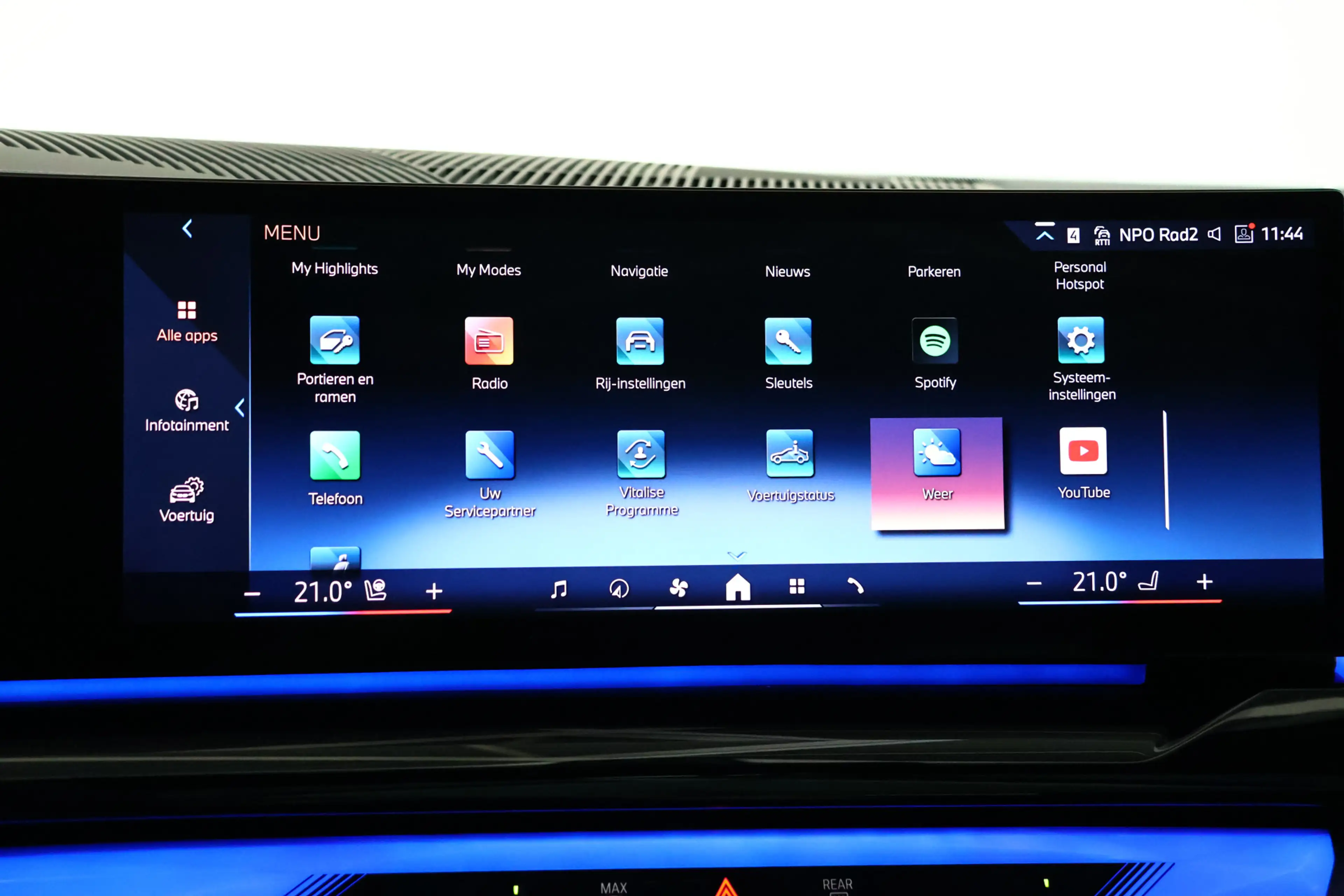 BMW i5 eDrive40 M Sport 84 kWh Panorama / HUD / ACC / Car — photo 29