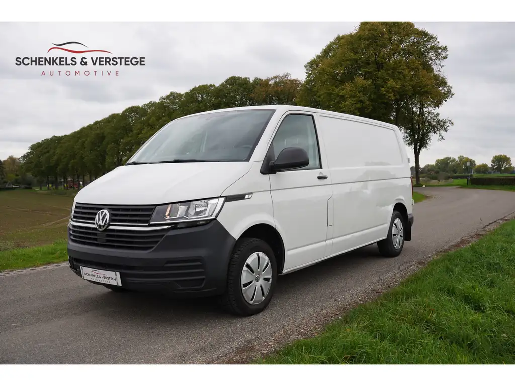 Volkswagen T6.1 Transporter 2023 из Европы — купить под ключ