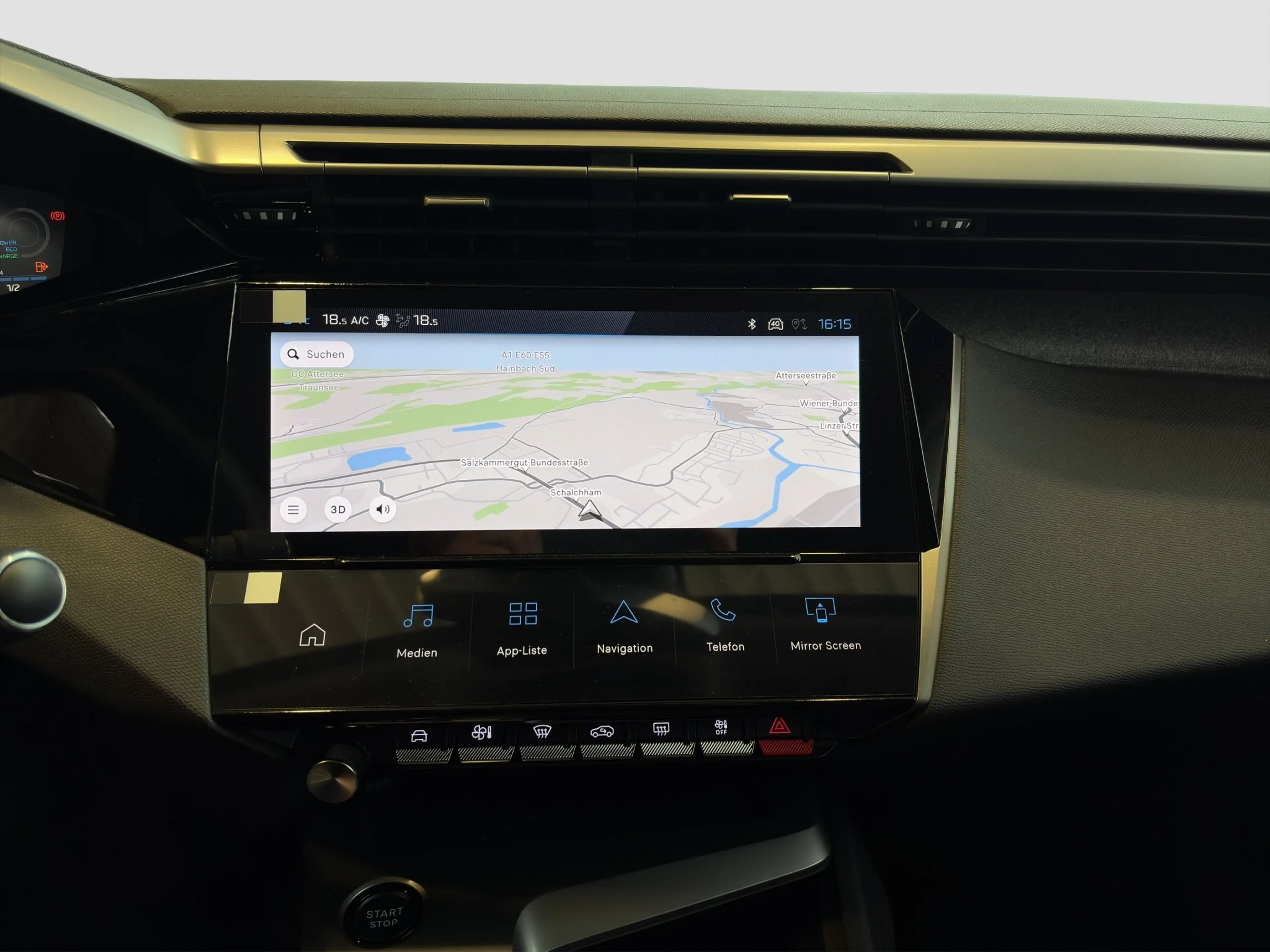 Peugeot 408 Hybrid 145 Allure — photo 13