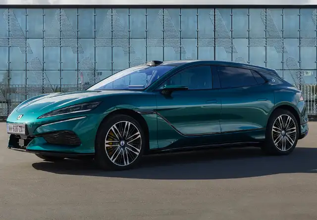 Denza Z9 GT