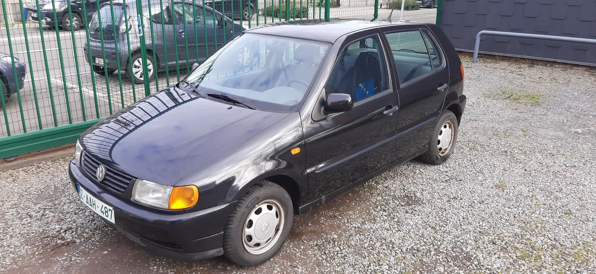 Volkswagen Polo Black - 1