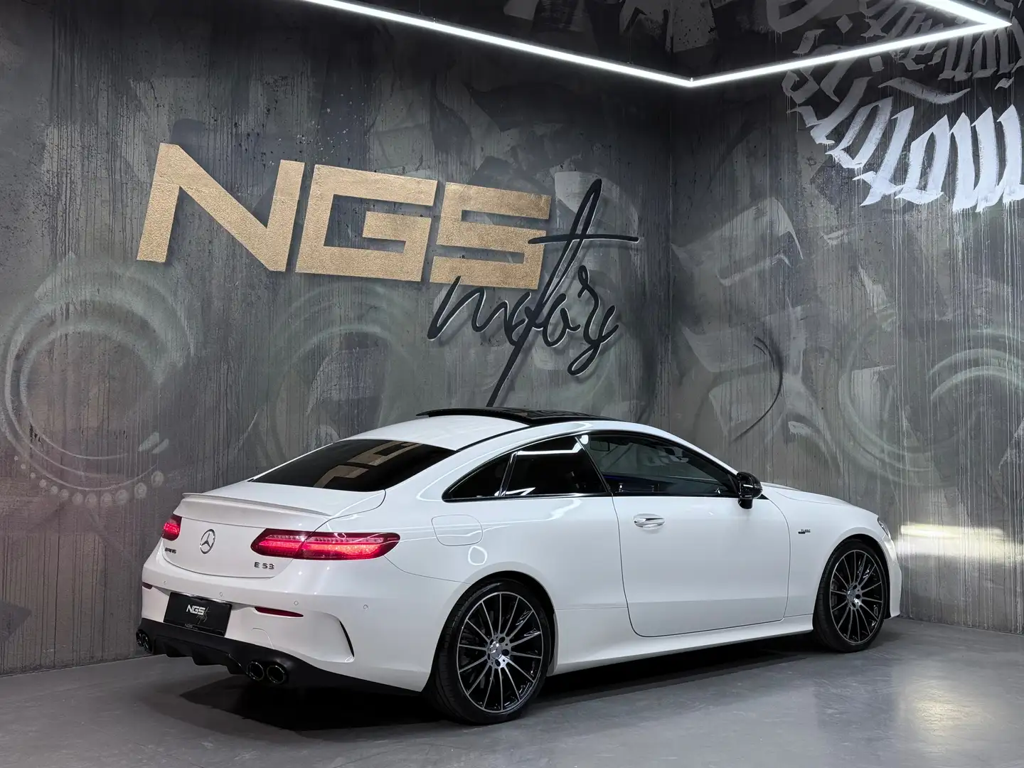 Mercedes-Benz E 53 AMG E 53 AMG 4Matic+ BURMESTER PANO SITZBLÜ HEAD-UP Weiß - 2
