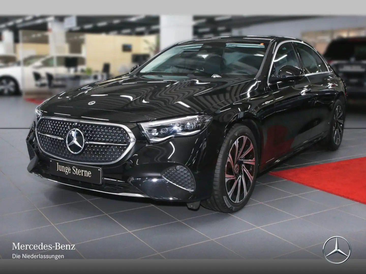 Mercedes-Benz E 300 e 4M Hybrid Avantgarde 360° Distr. AHK PTS Negro - 2