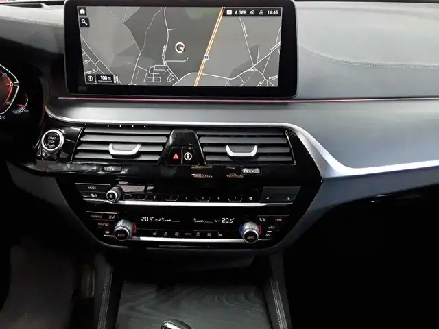 BMW 6 Series view 6