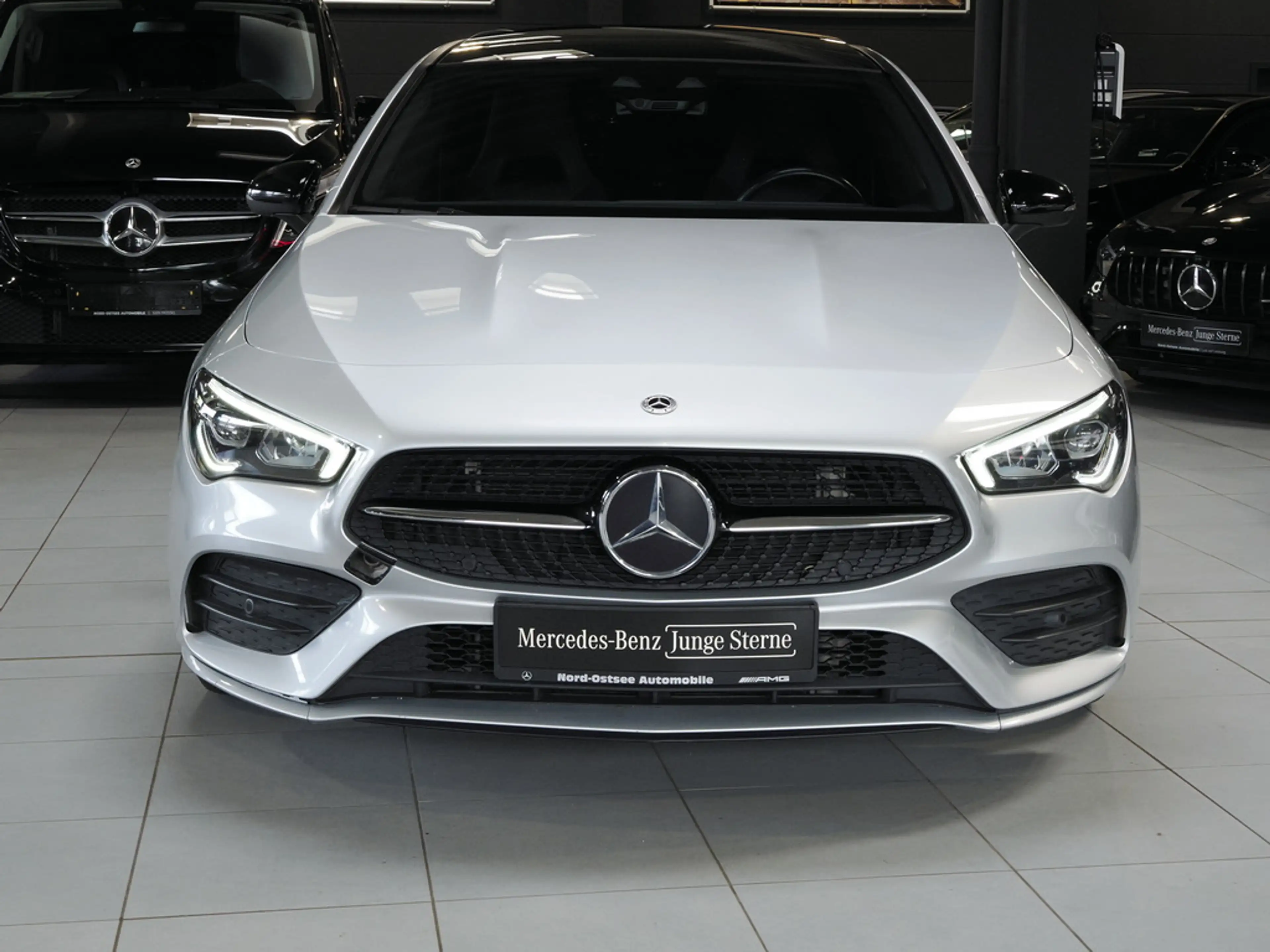 Mercedes-Benz CLA 220 d SB AMG PDC KAMERA NIGHT LED PANORAMA — photo 4