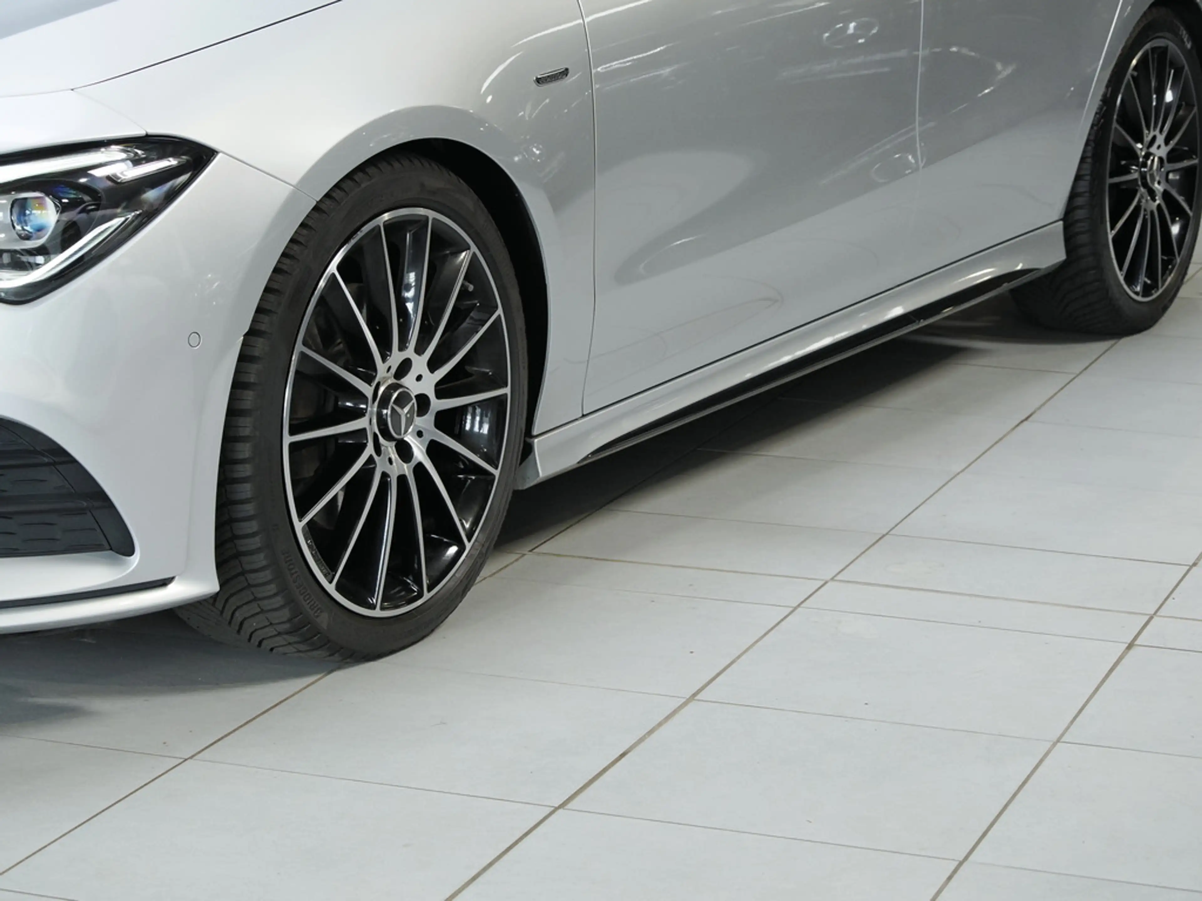 Mercedes-Benz CLA 220 d SB AMG PDC KAMERA NIGHT LED PANORAMA — photo 7