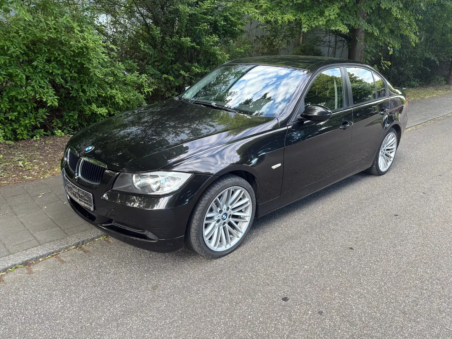 BMW 320 320i - 1
