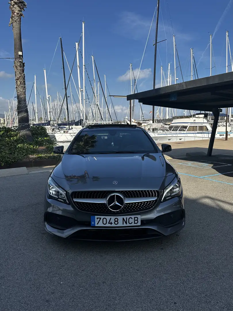 Mercedes-Benz CLA 180 AMG Line - 2