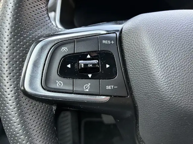 DR Automobiles DR6.0 view 17