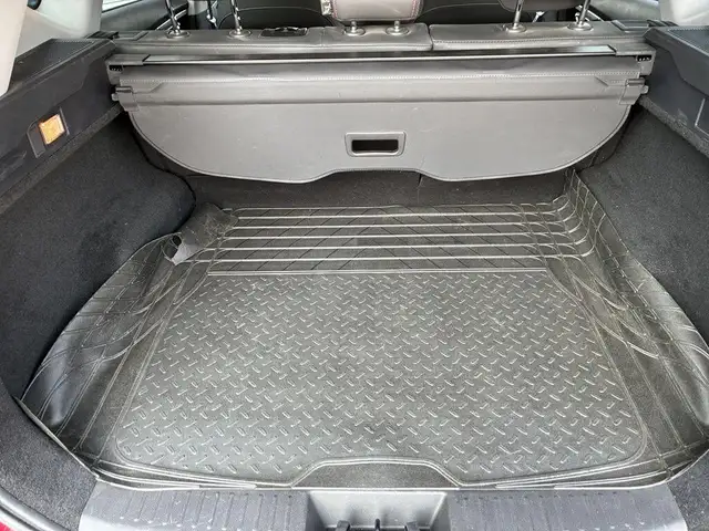 DR Automobiles DR6.0 view 9