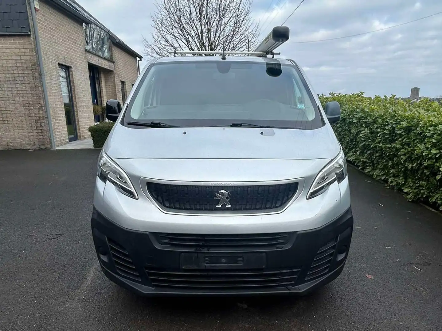 Peugeot Expert 2.0 HDi 120CV Srebrny - 2