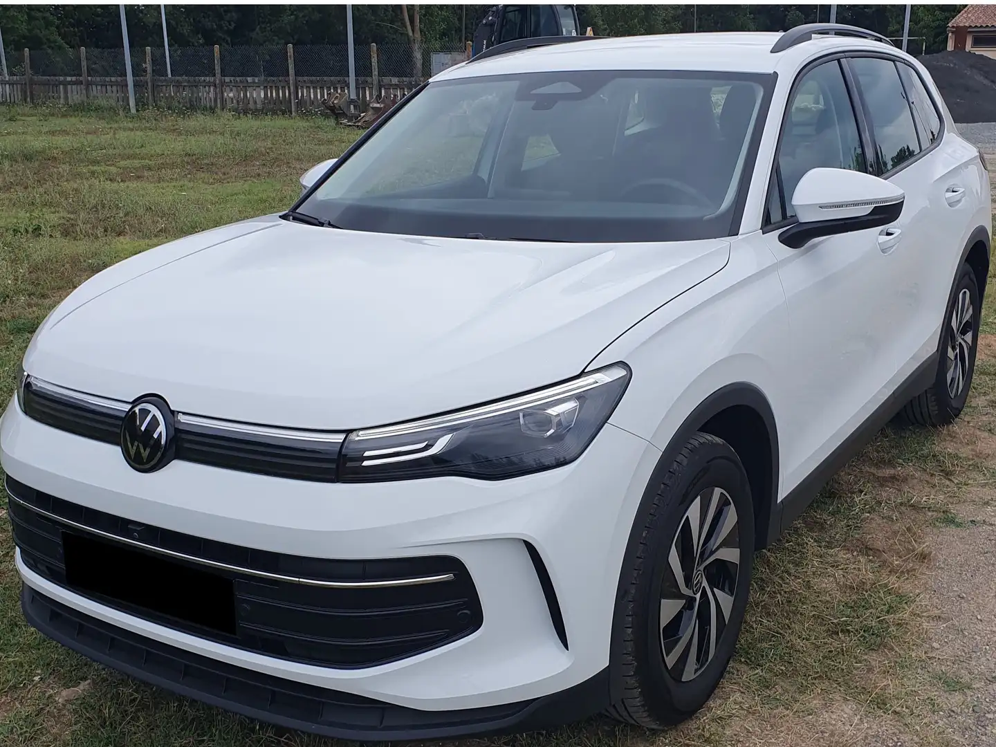 Volkswagen Tiguan 1.5 eTSI 150 cv EDITION DSG livré chez vous ! Blanc - 1