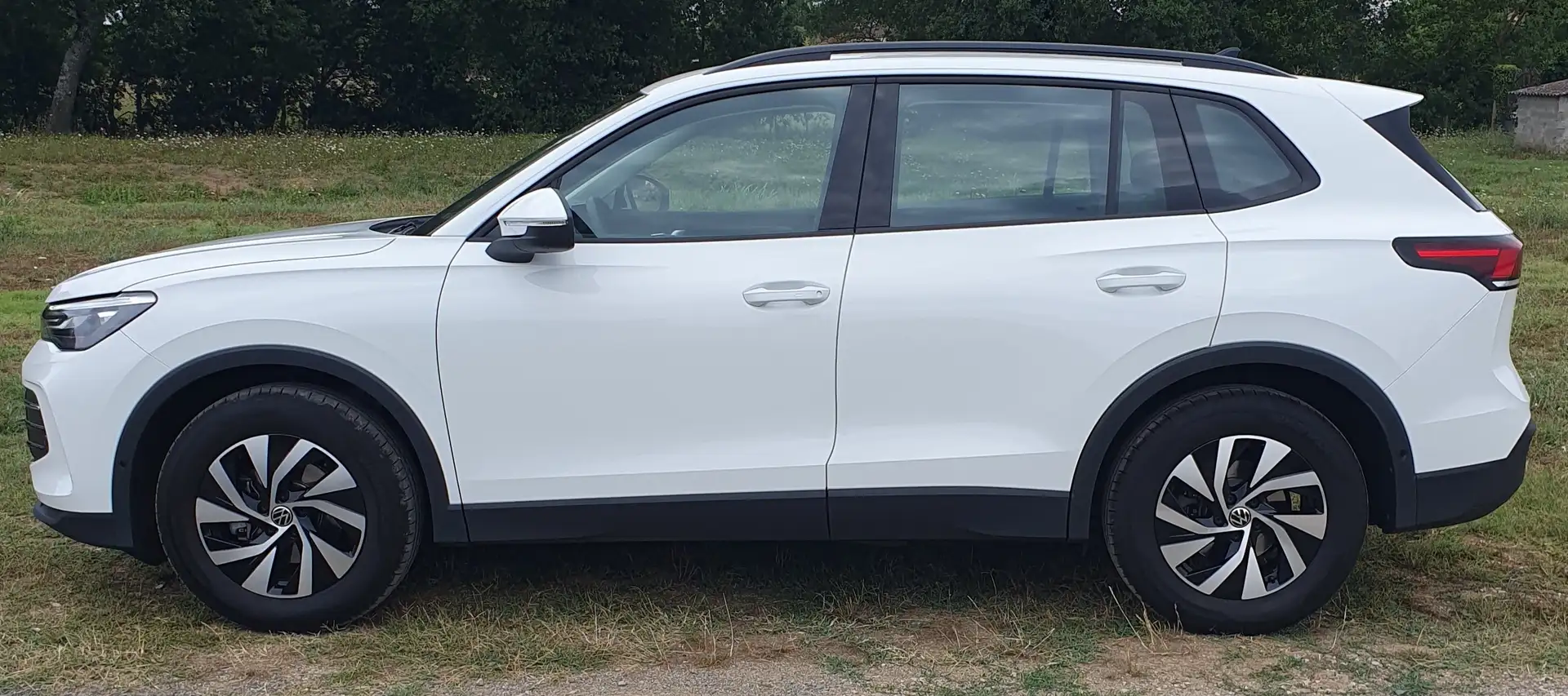 Volkswagen Tiguan 1.5 eTSI 150 cv EDITION DSG livré chez vous ! Blanc - 2