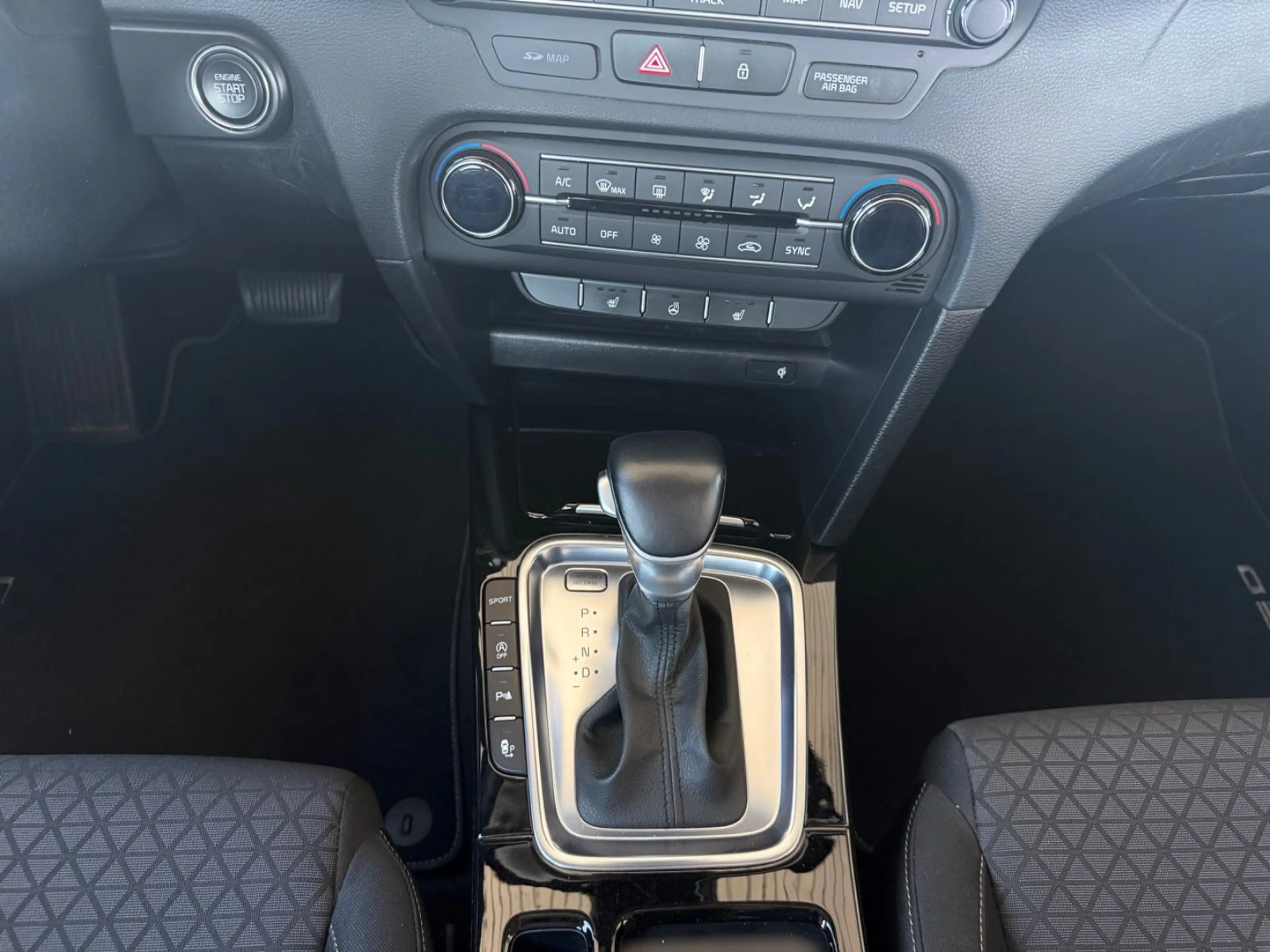 Kia Ceed SW / cee'd SW Automatik Spirit LED Sound — photo 12