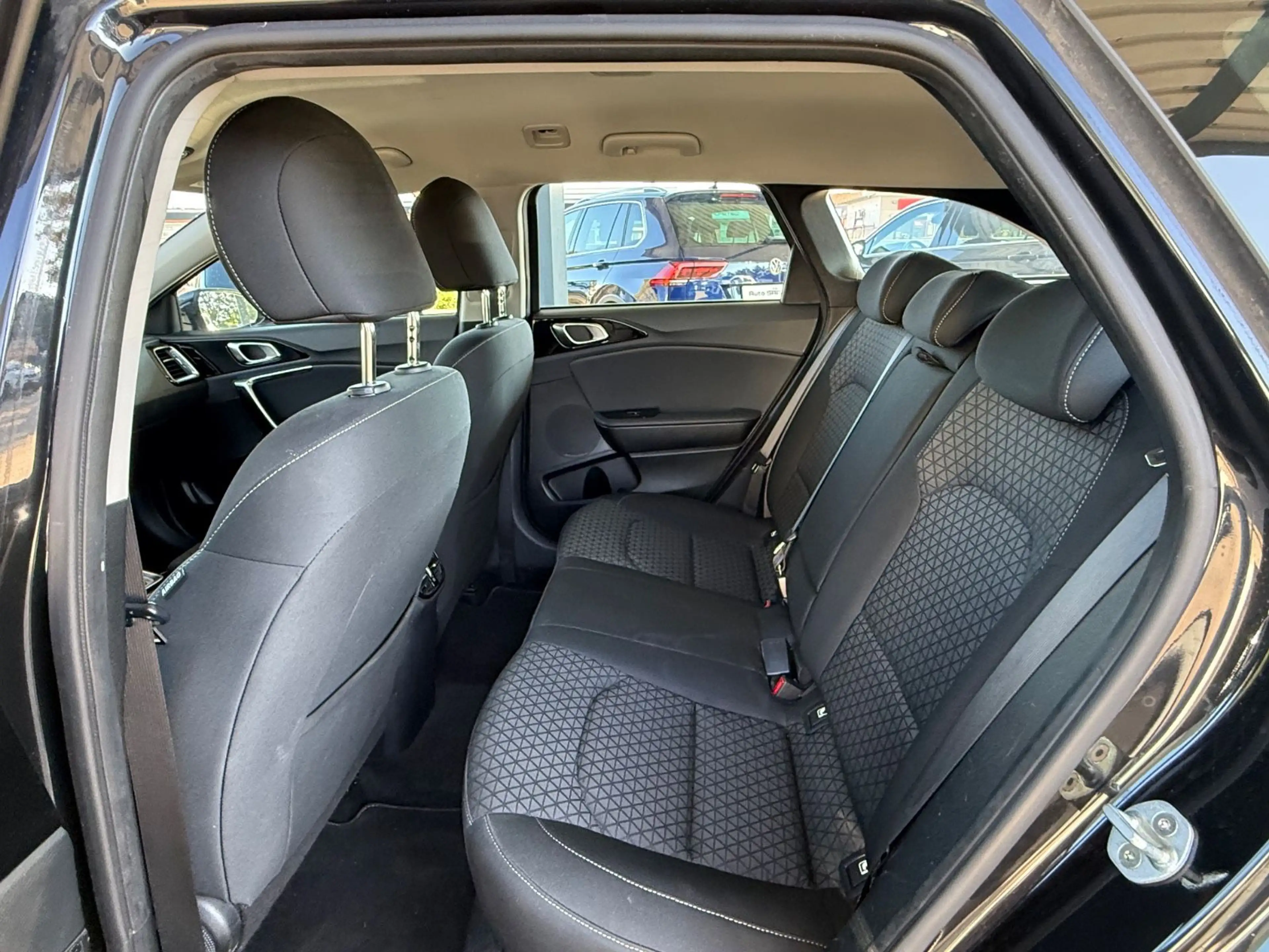Kia Ceed SW / cee'd SW Automatik Spirit LED Sound — photo 8