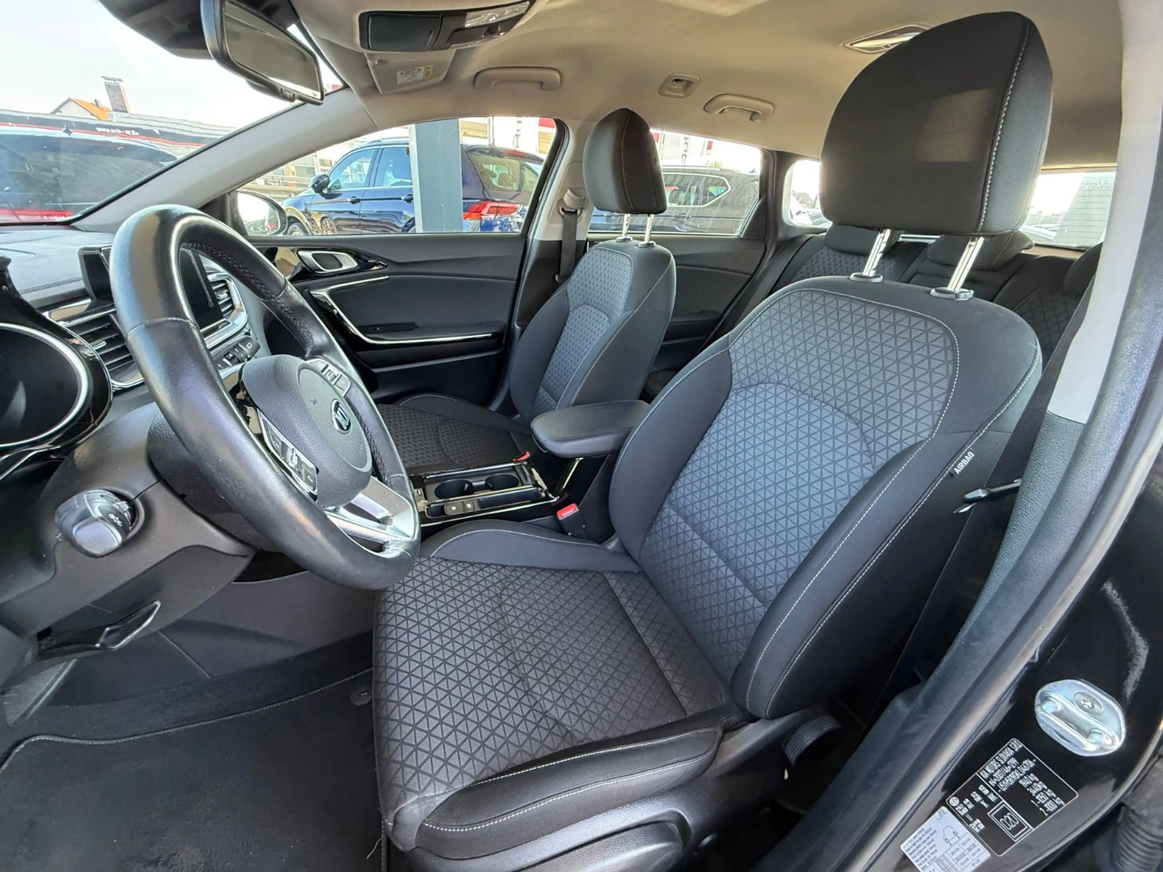 Kia Ceed SW / cee'd SW Automatik Spirit LED Sound — photo 7